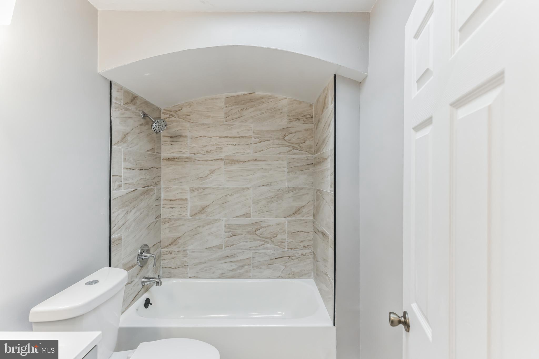 WAVERLY - Residential Lease