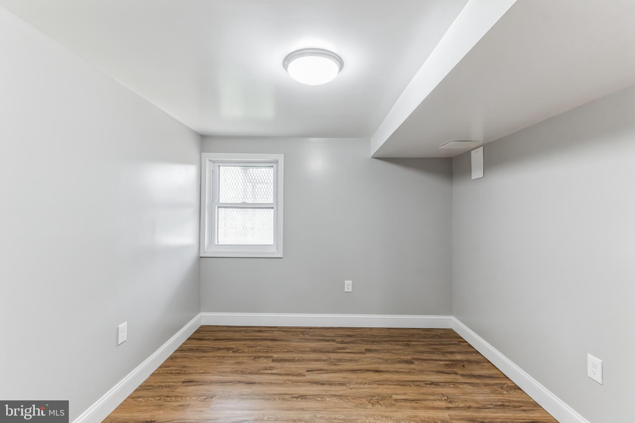 WAVERLY - Residential Lease