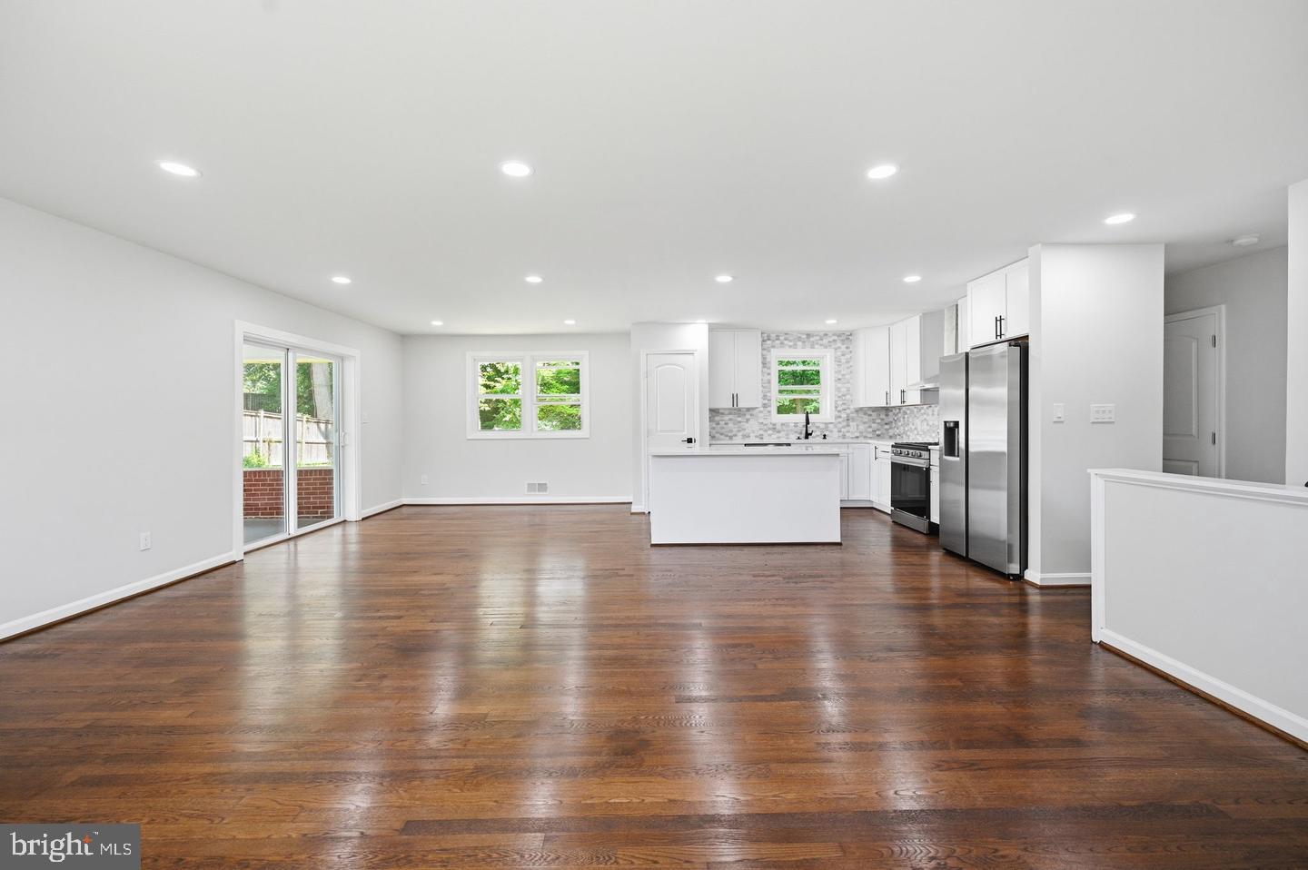 5030 LELAND DRIVE