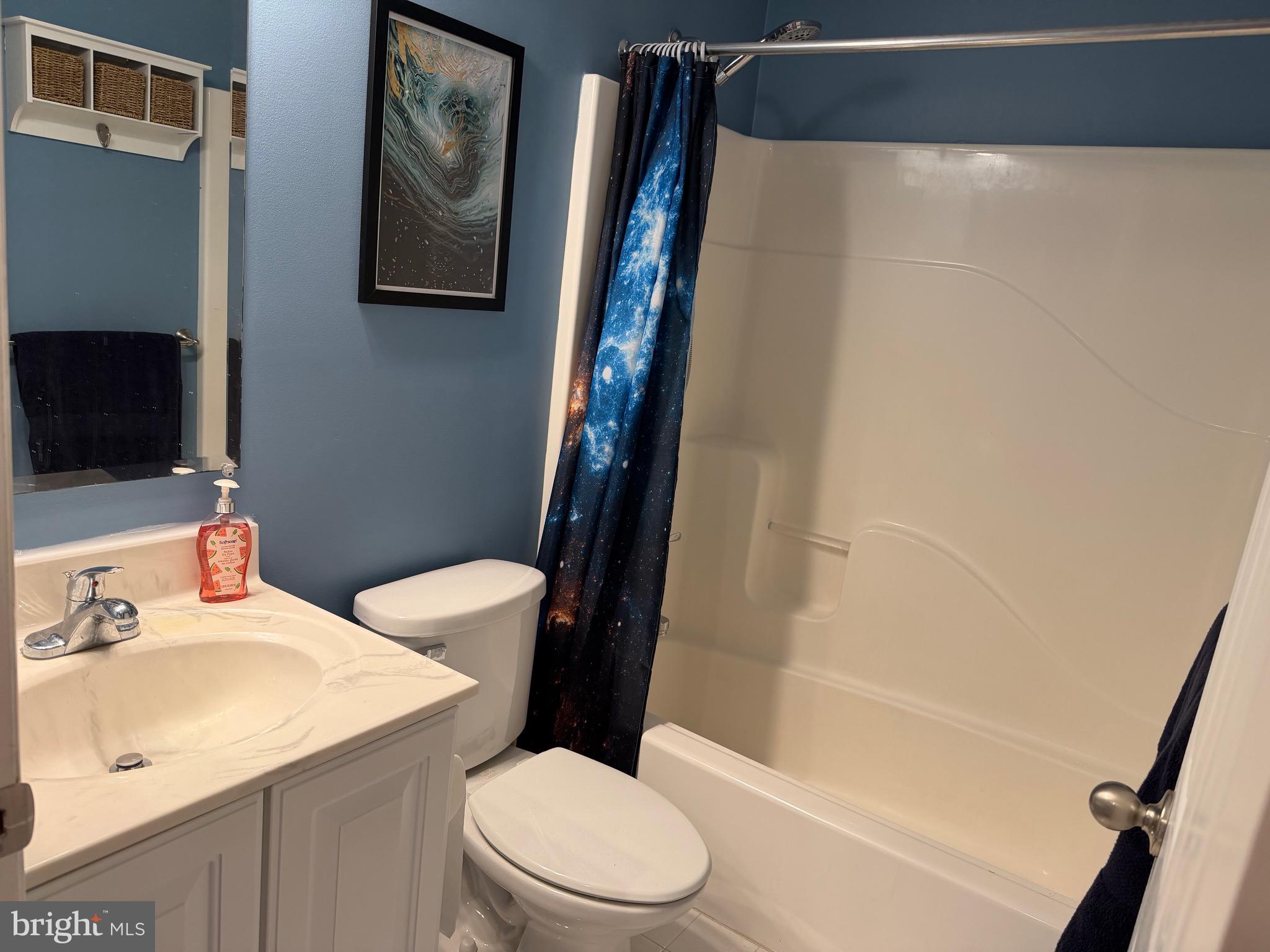 TREESIDE - Residential