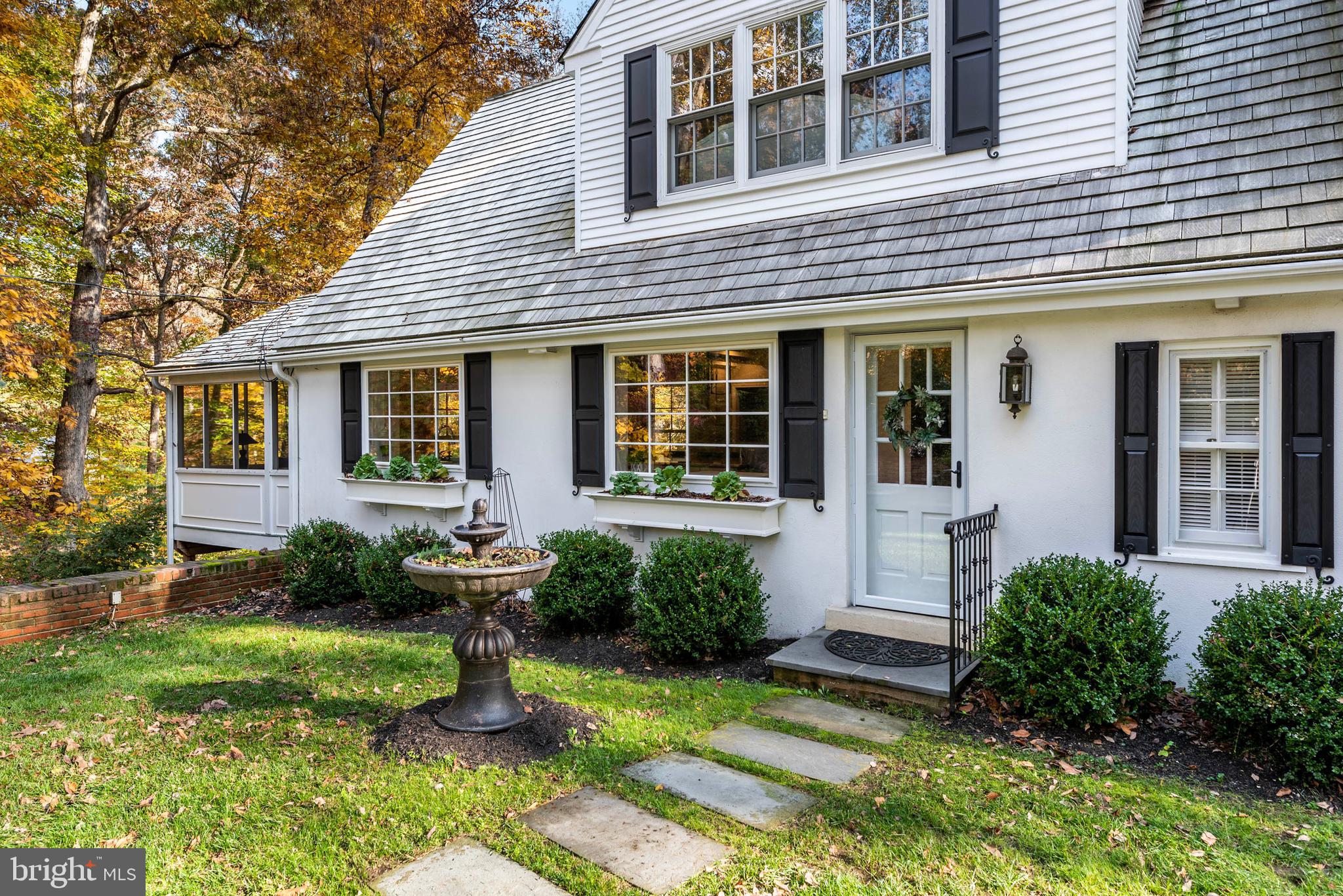 RADNOR HUNT - Residential