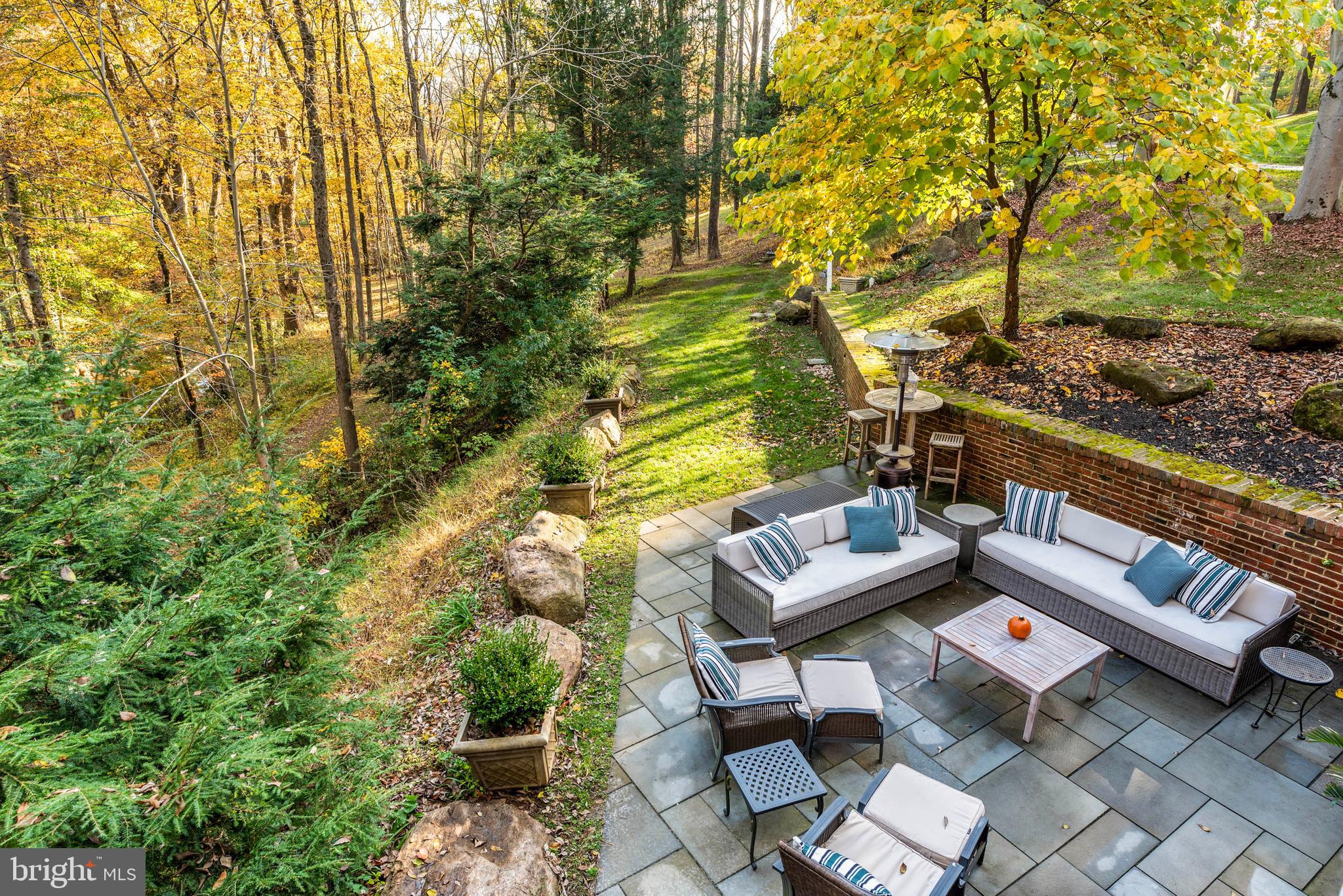 RADNOR HUNT - Residential