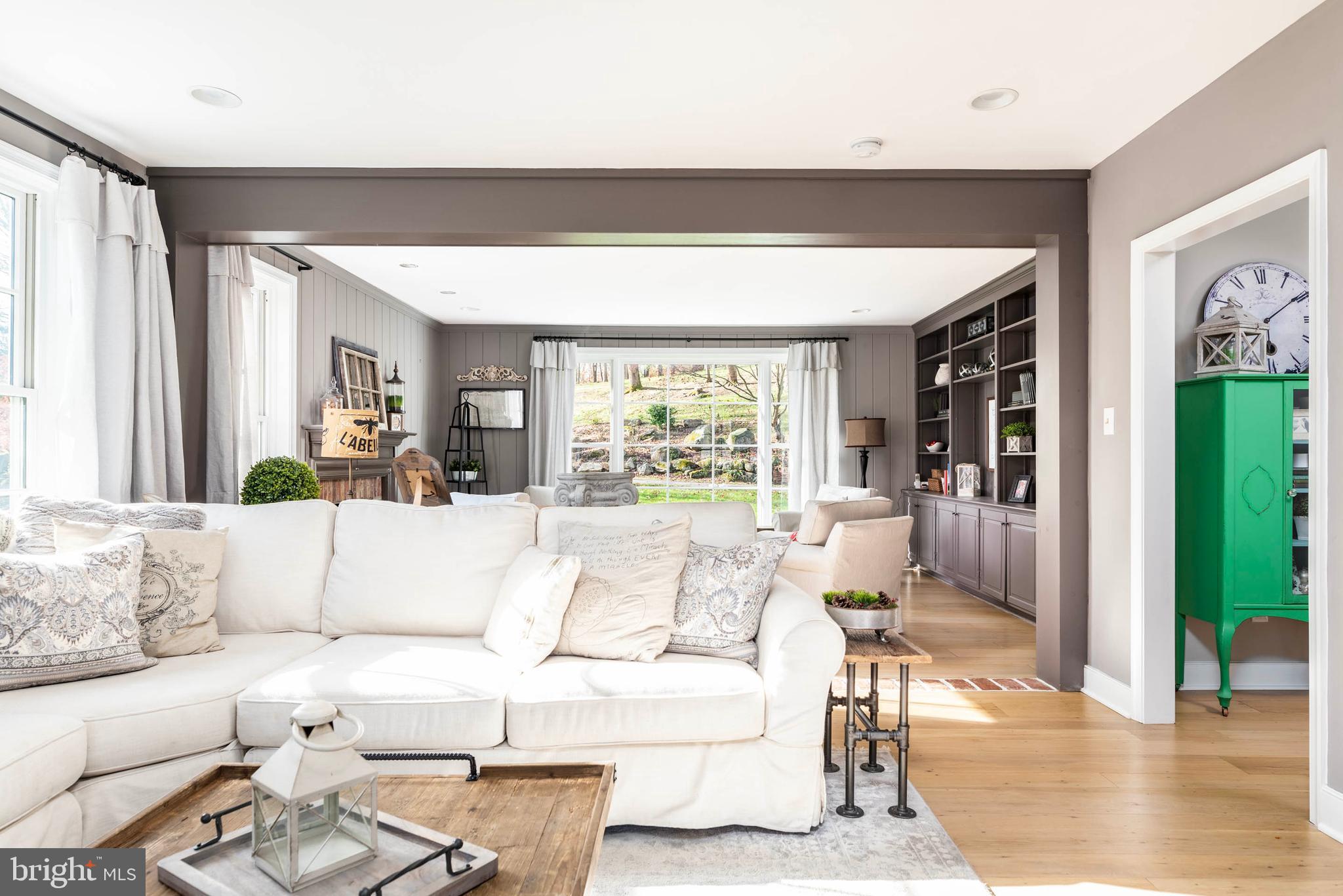 RADNOR HUNT - Residential