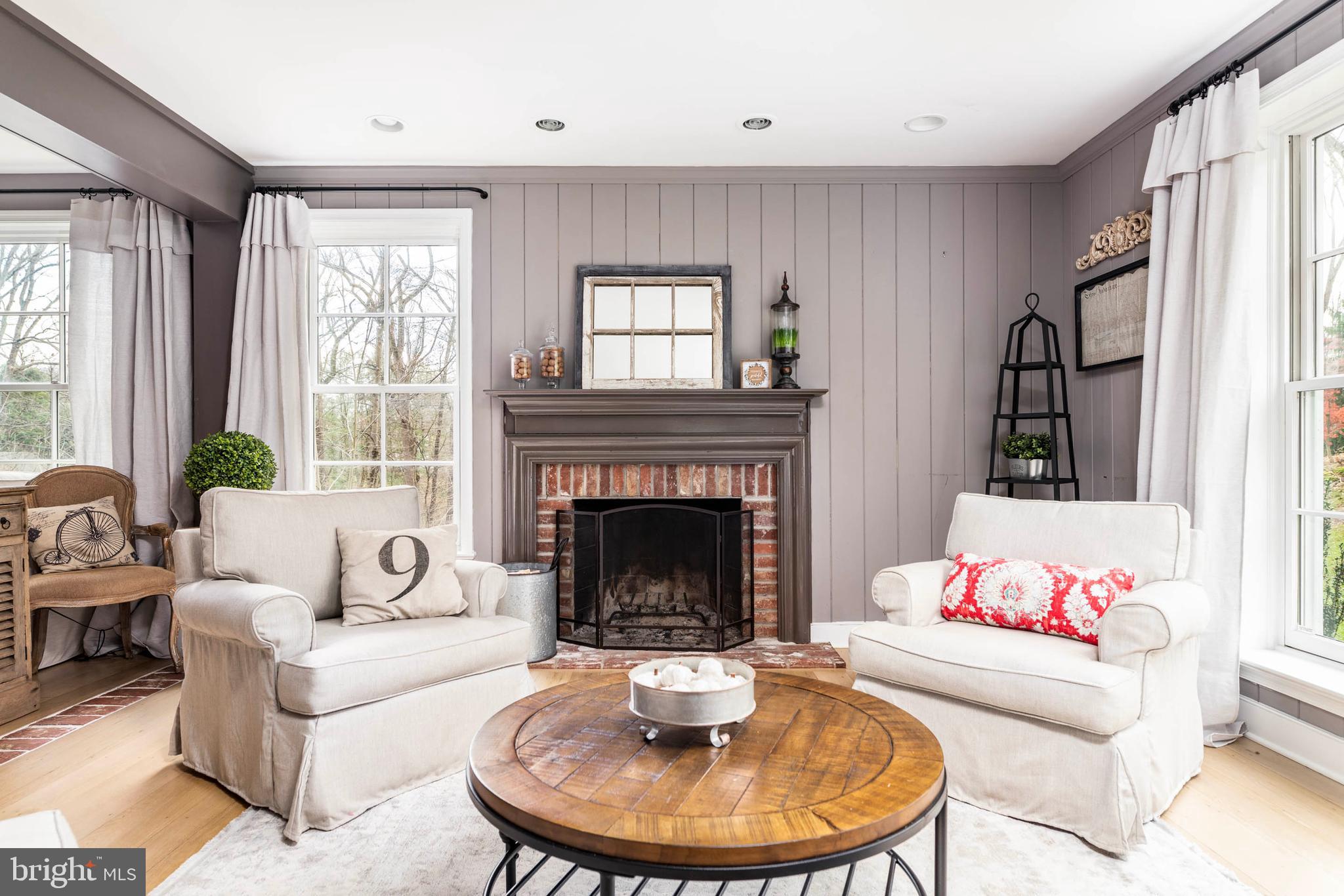 RADNOR HUNT - Residential