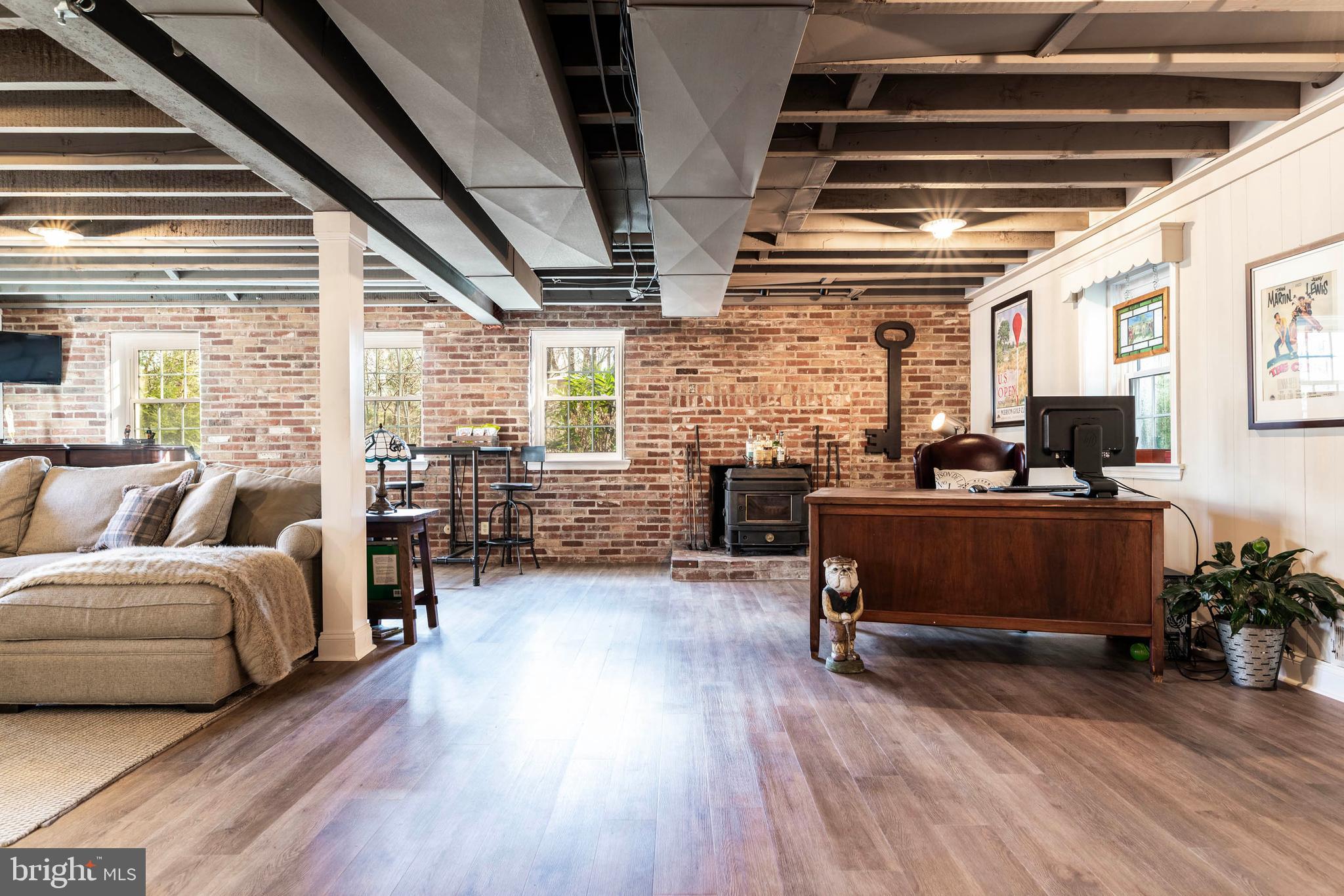 RADNOR HUNT - Residential