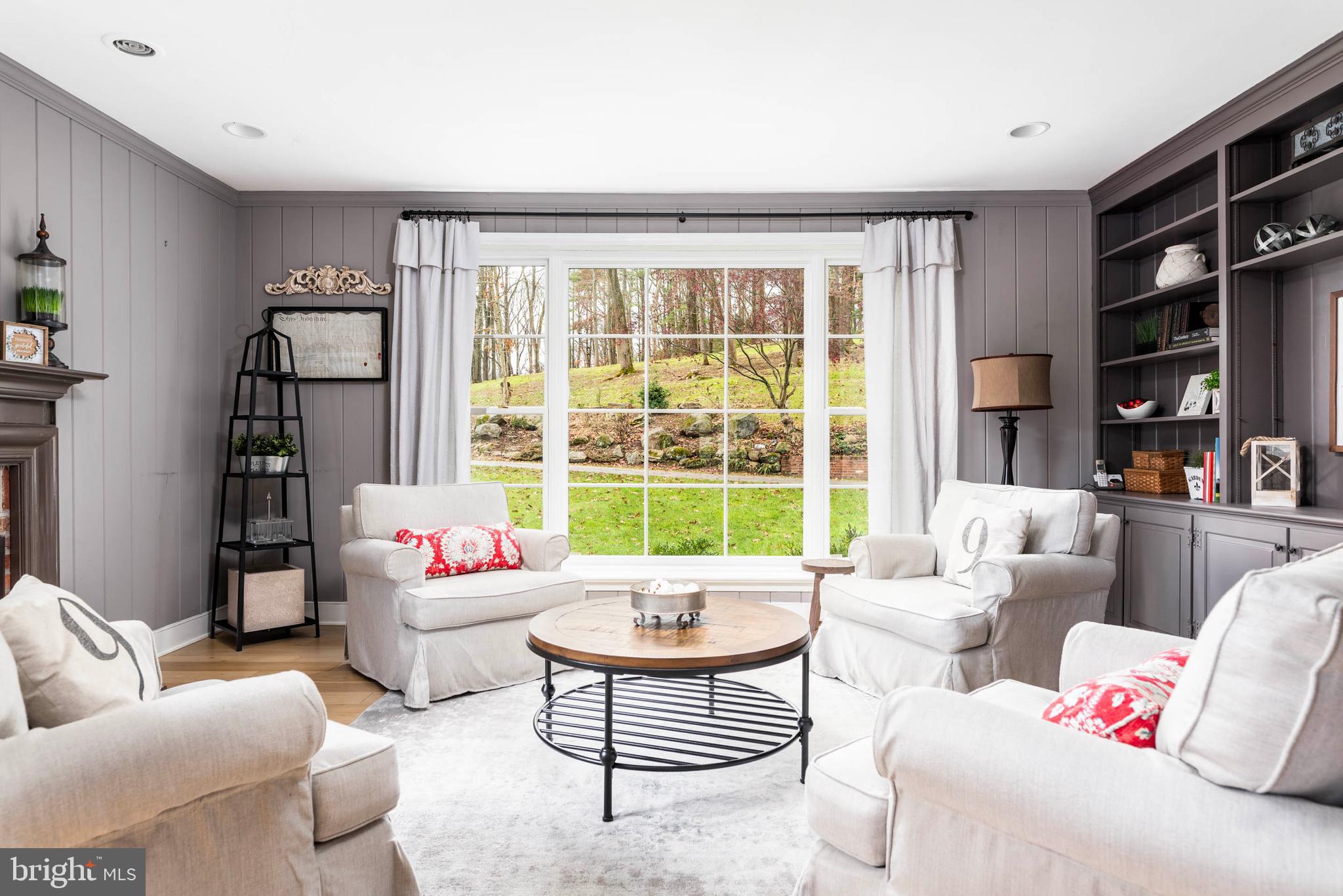 RADNOR HUNT - Residential