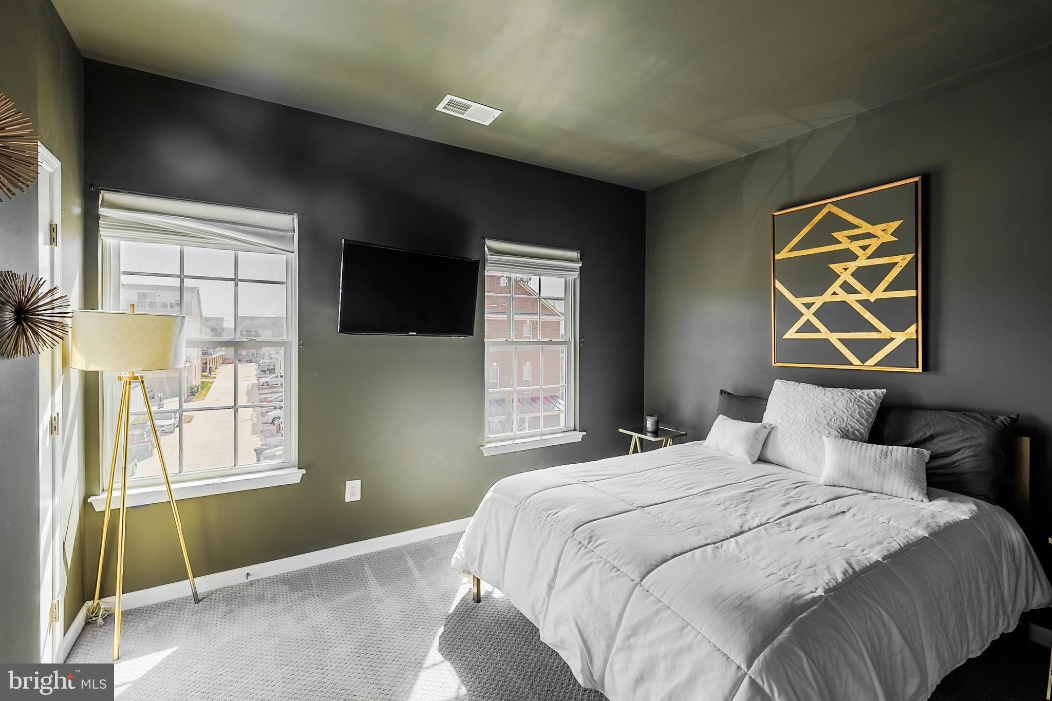 O'DONNELL SQUARE - Residential