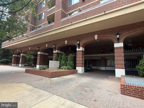1276 N WAYNE STREET 300 ARLINGTON VA 22201