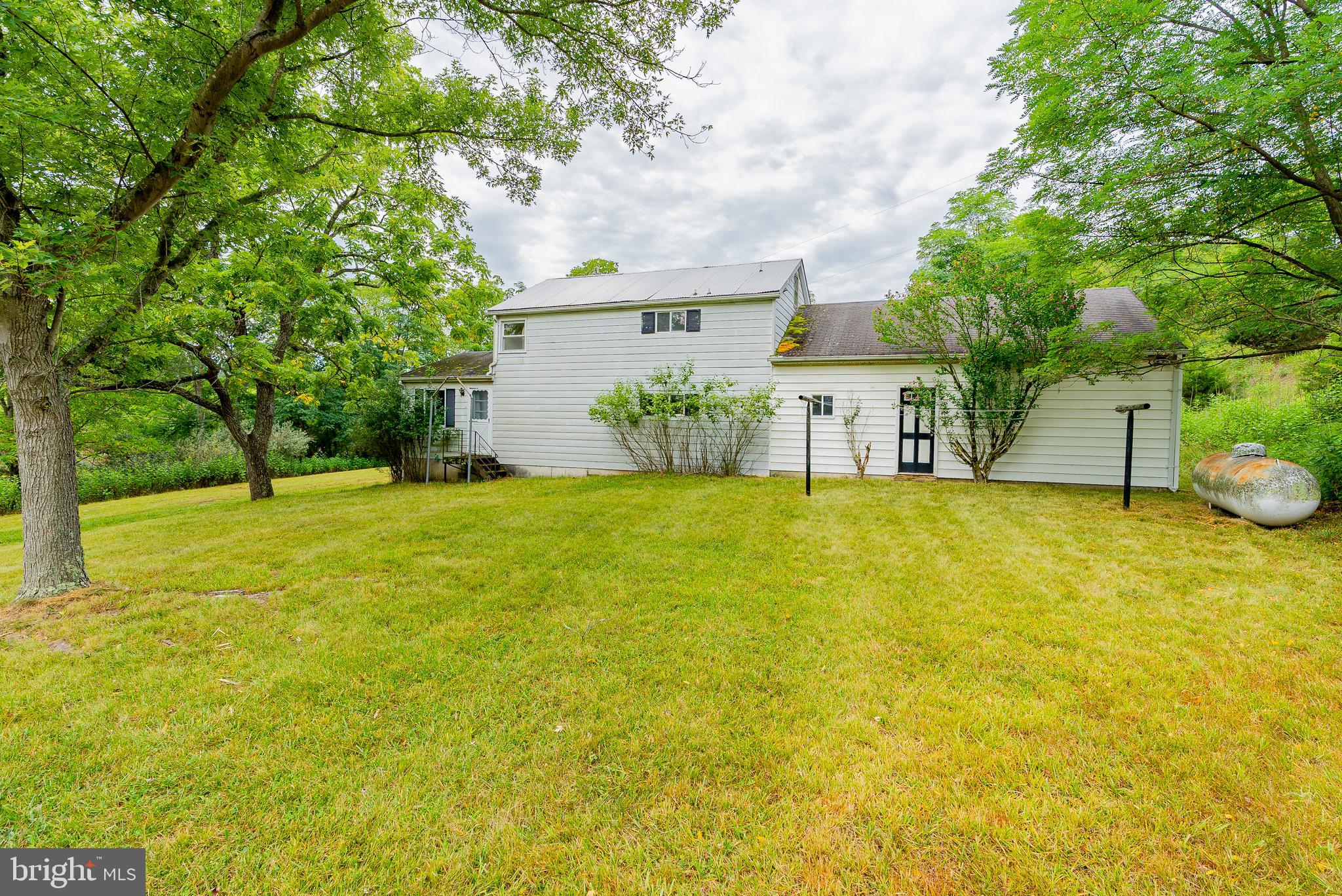 476 SCHRADER LANE