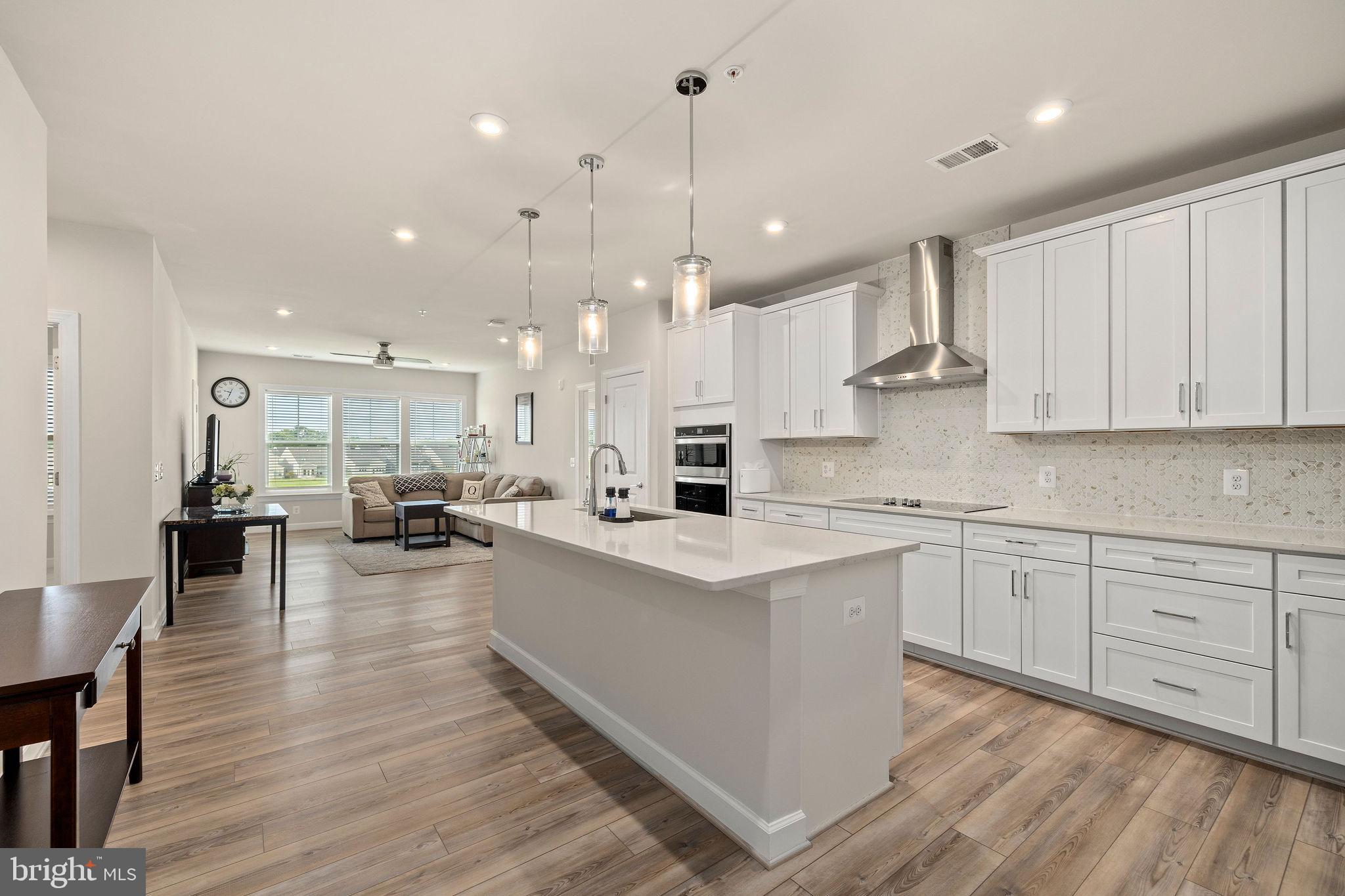 MONTEBELLO - Residential