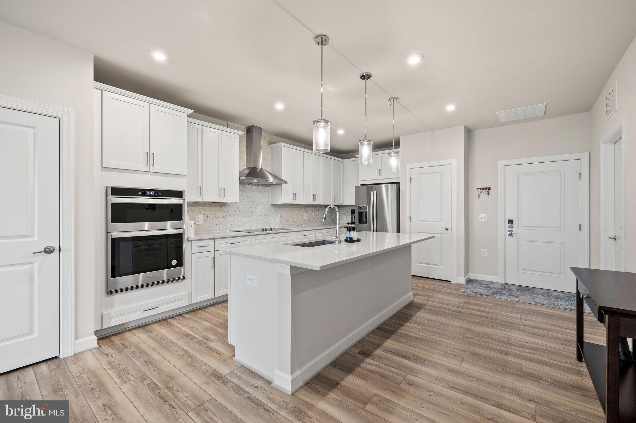 MONTEBELLO - Residential