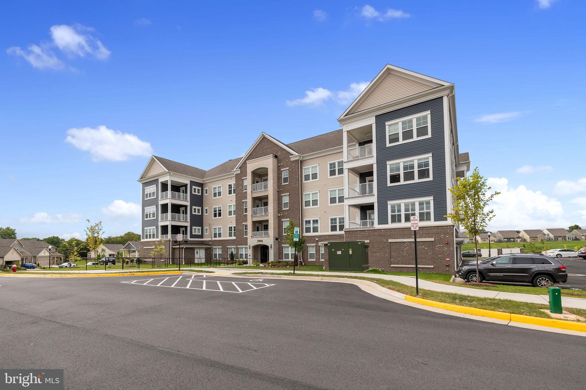 MONTEBELLO - Residential