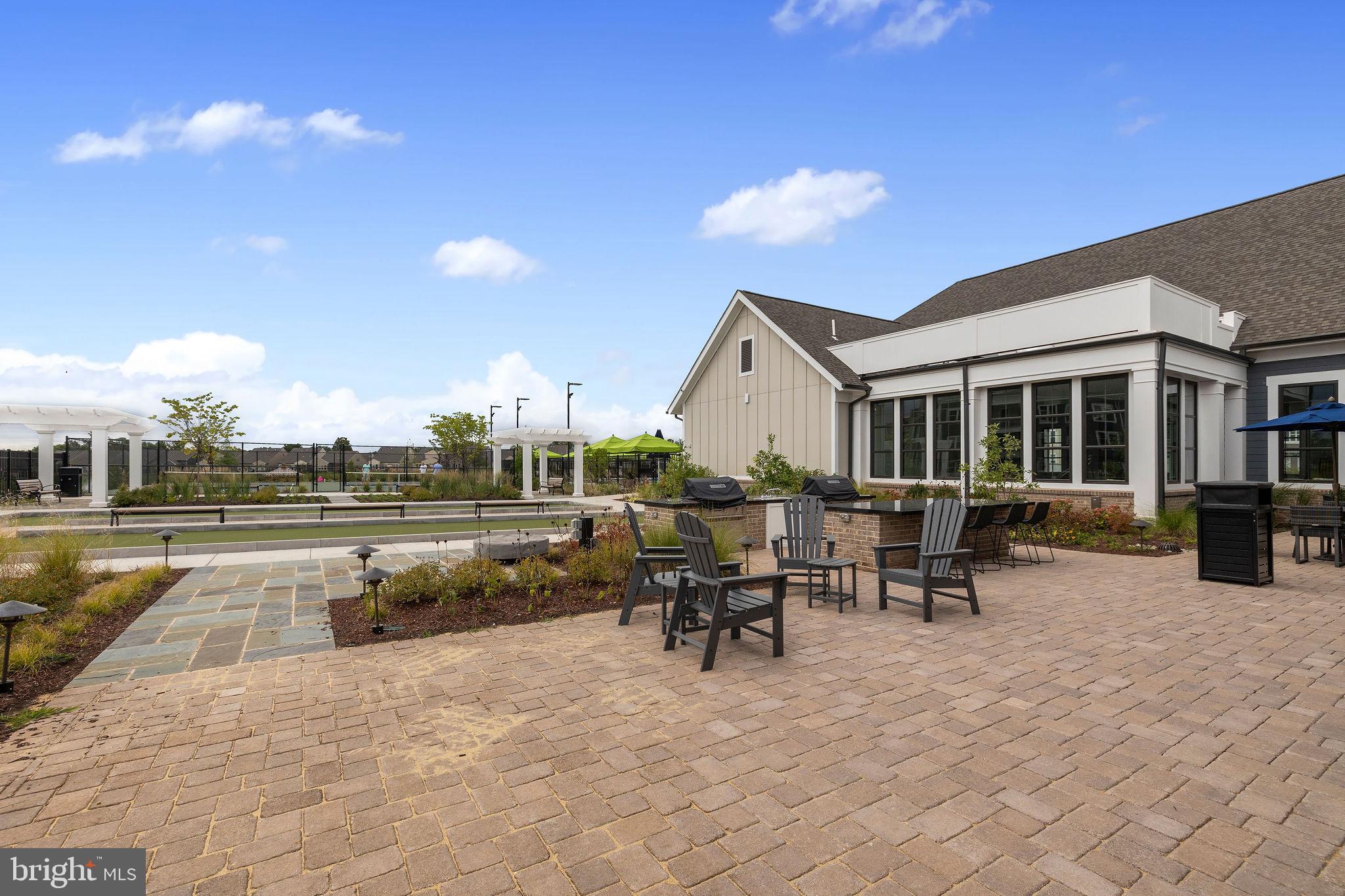 MONTEBELLO - Residential