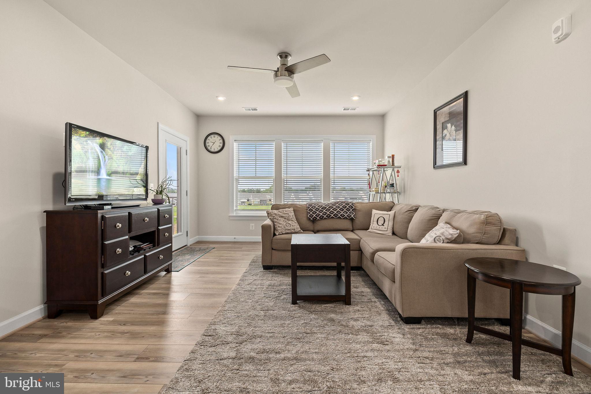 MONTEBELLO - Residential