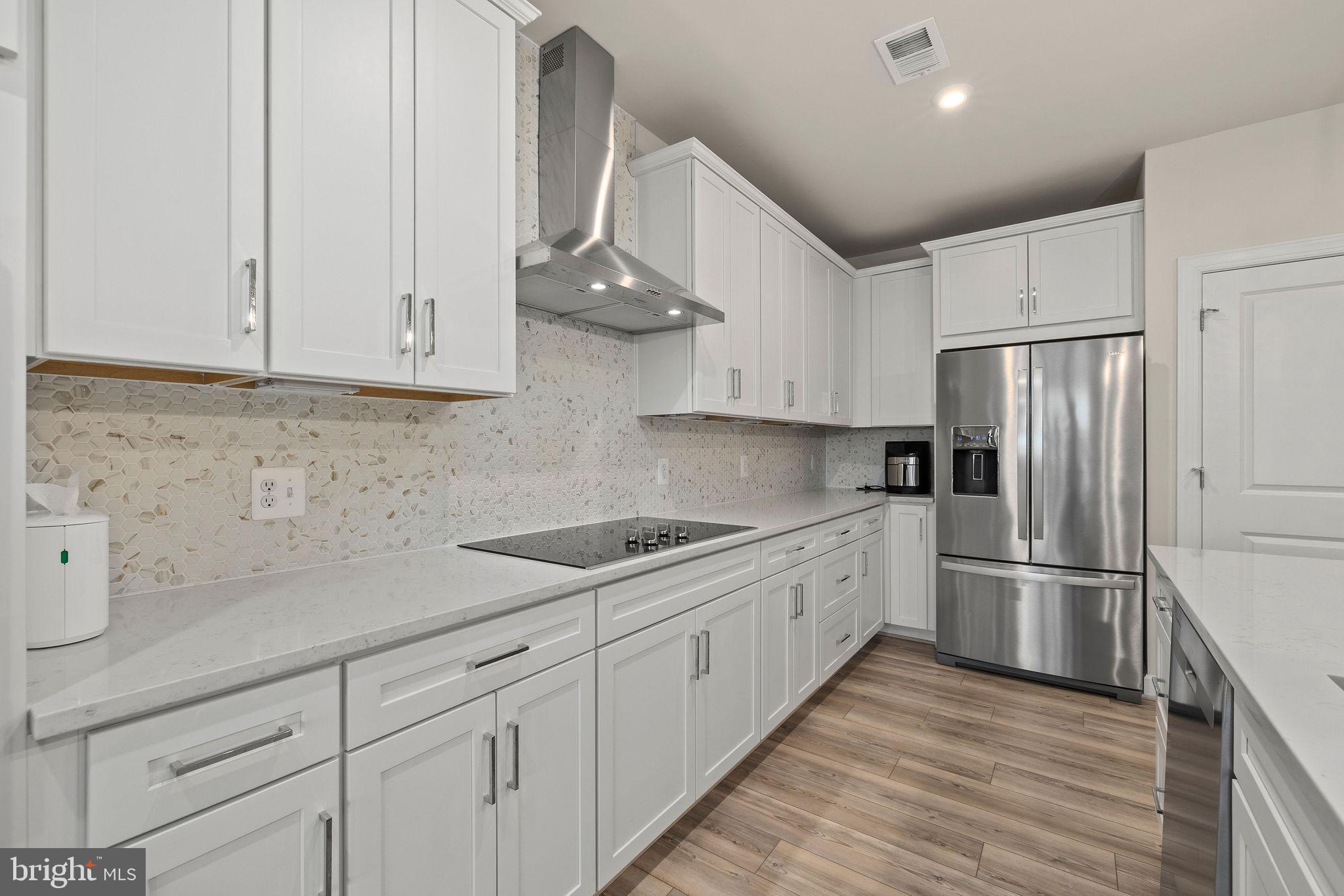 MONTEBELLO - Residential