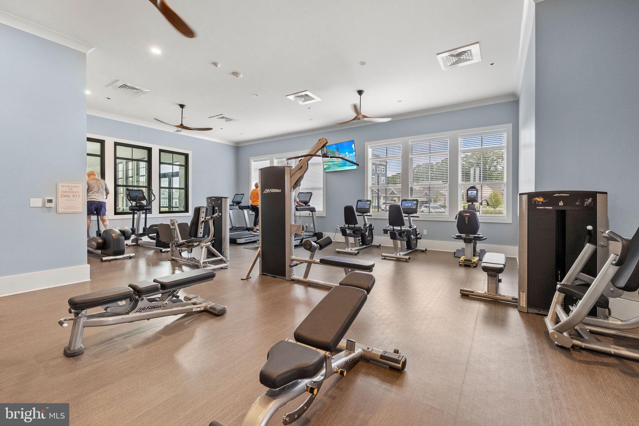 MONTEBELLO - Residential