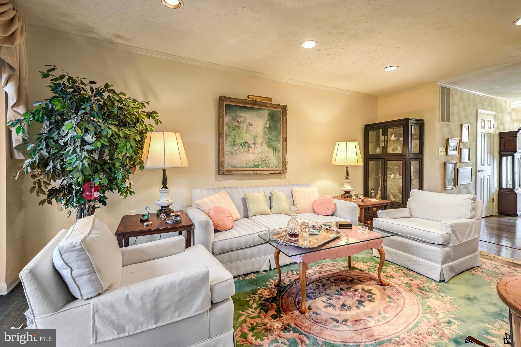 INVERNESS FOREST - Residential