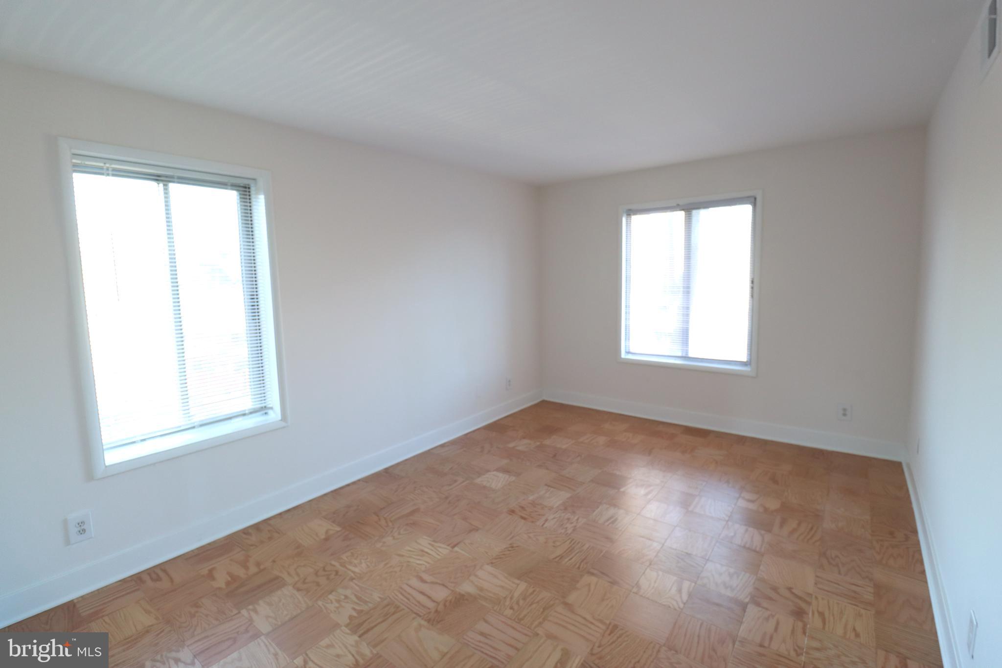 WILDE LAKE - Residential Lease