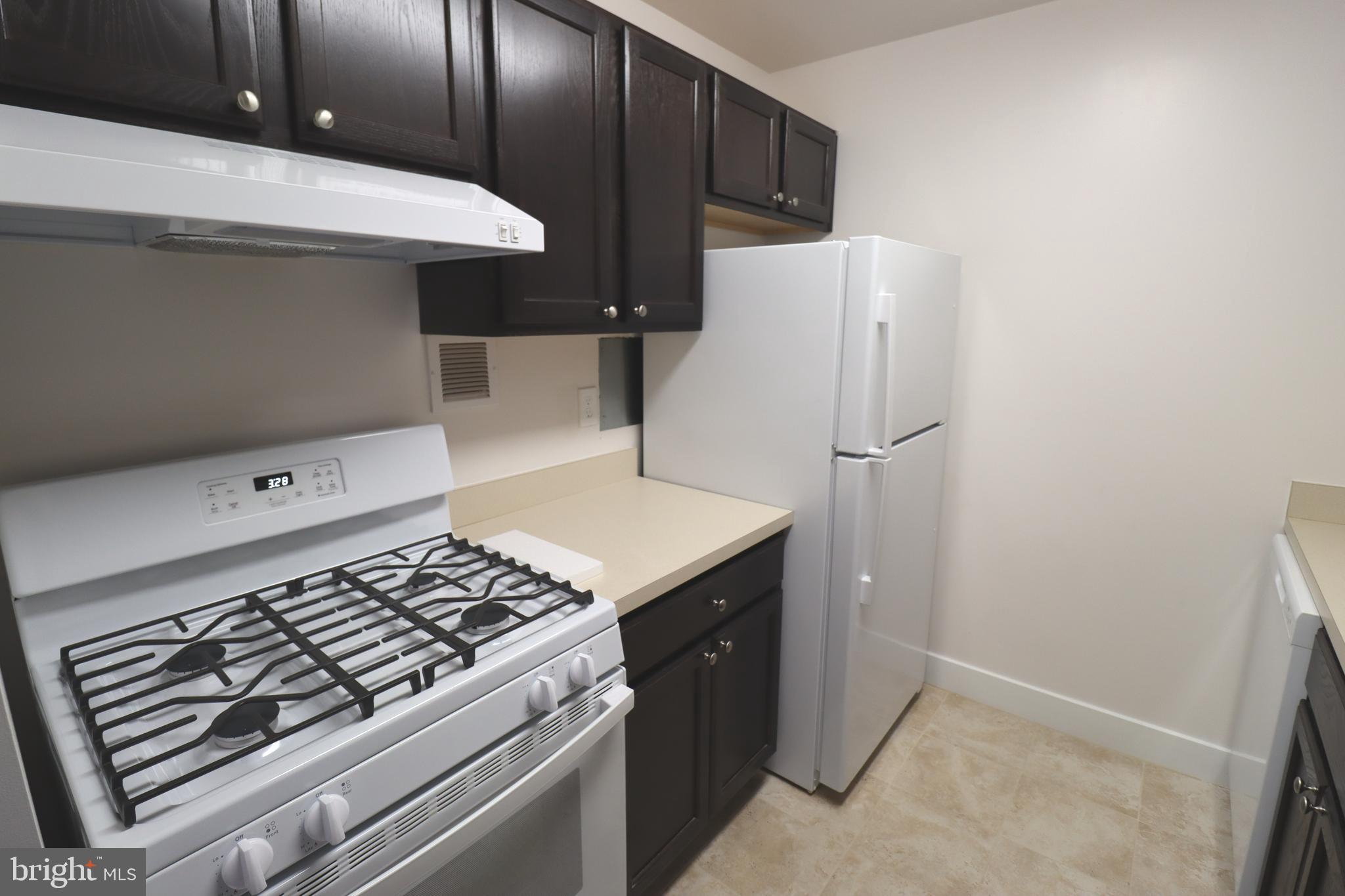 WILDE LAKE - Residential Lease