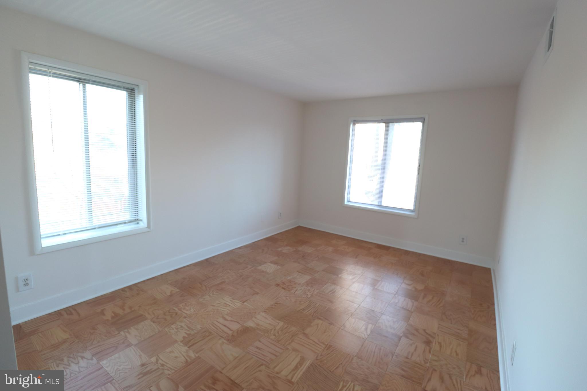 WILDE LAKE - Residential Lease