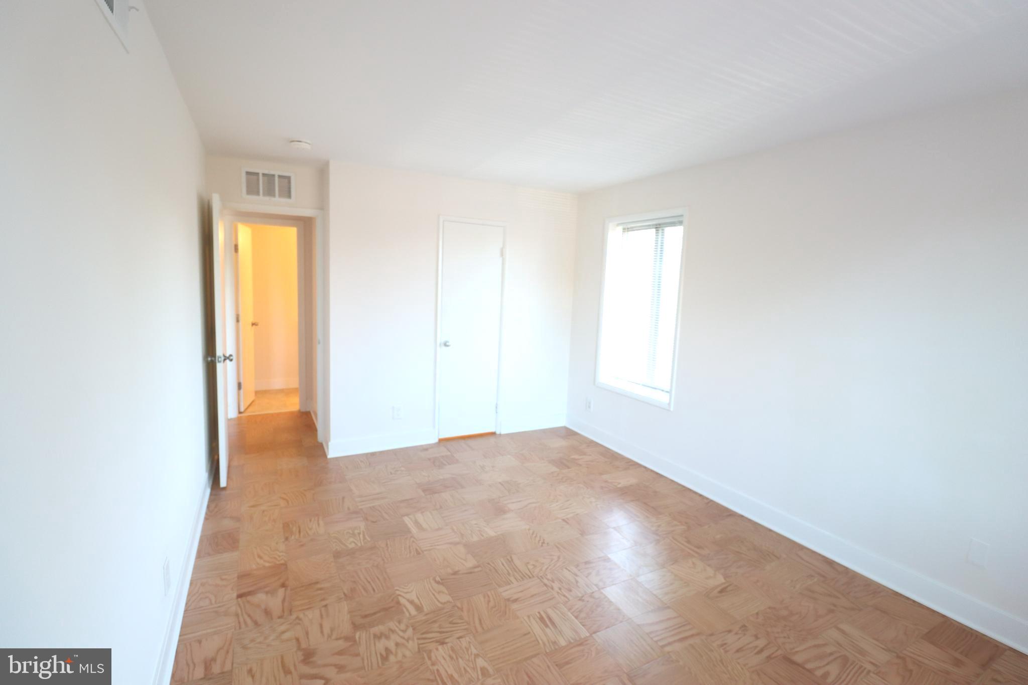 WILDE LAKE - Residential Lease