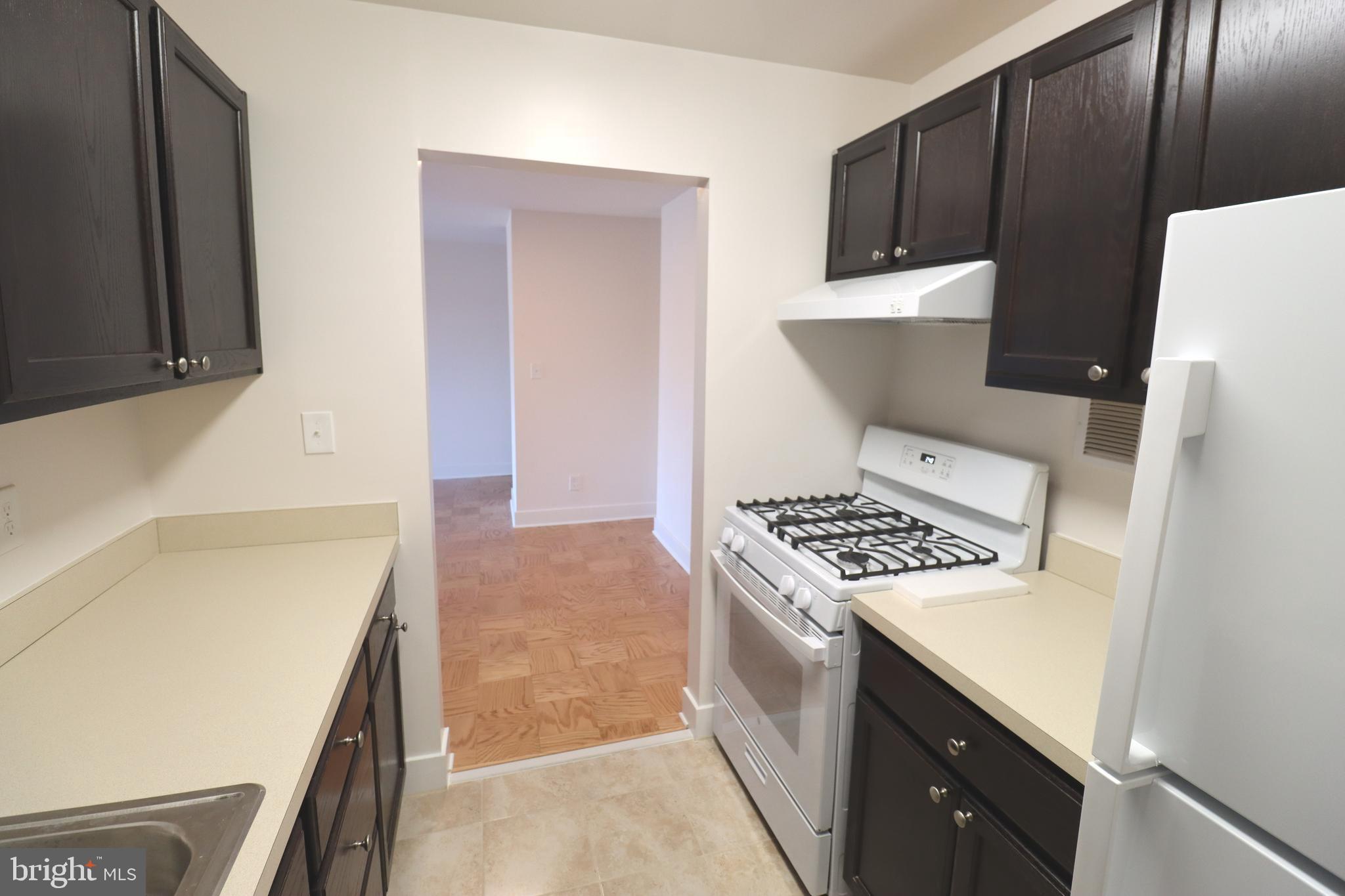 WILDE LAKE - Residential Lease