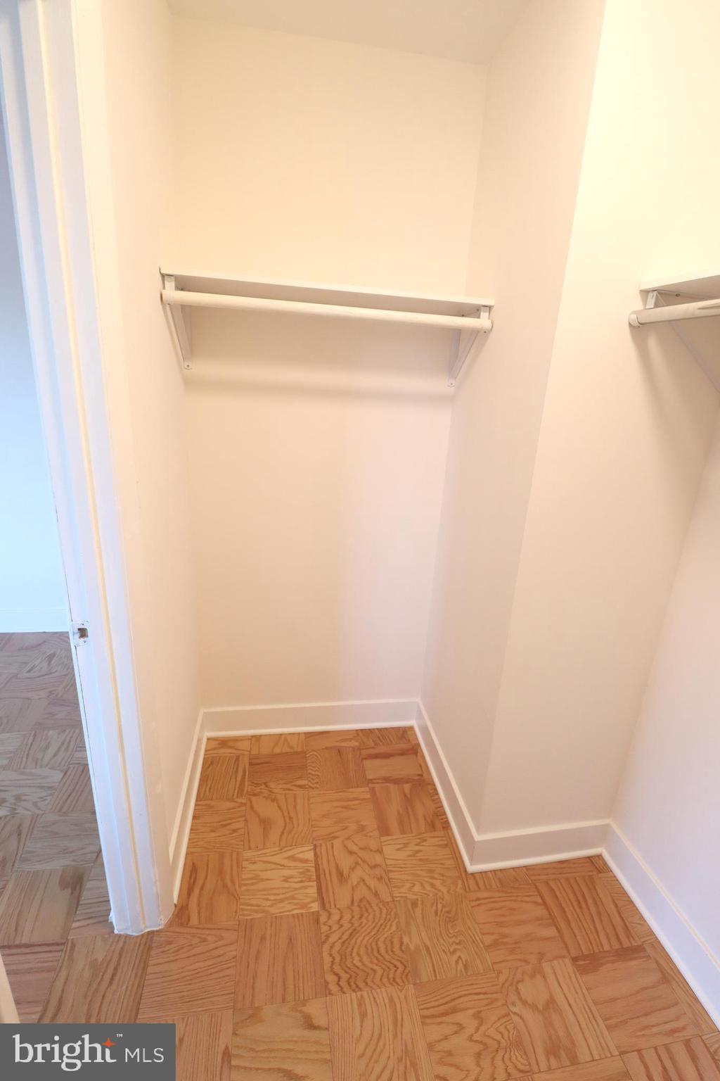 WILDE LAKE - Residential Lease