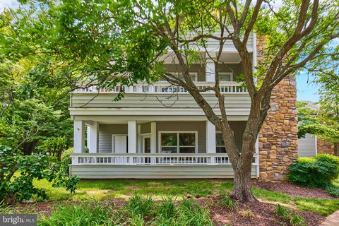 13060 AUTUMN WOODS WAY 101 FAIRFAX VA 22033