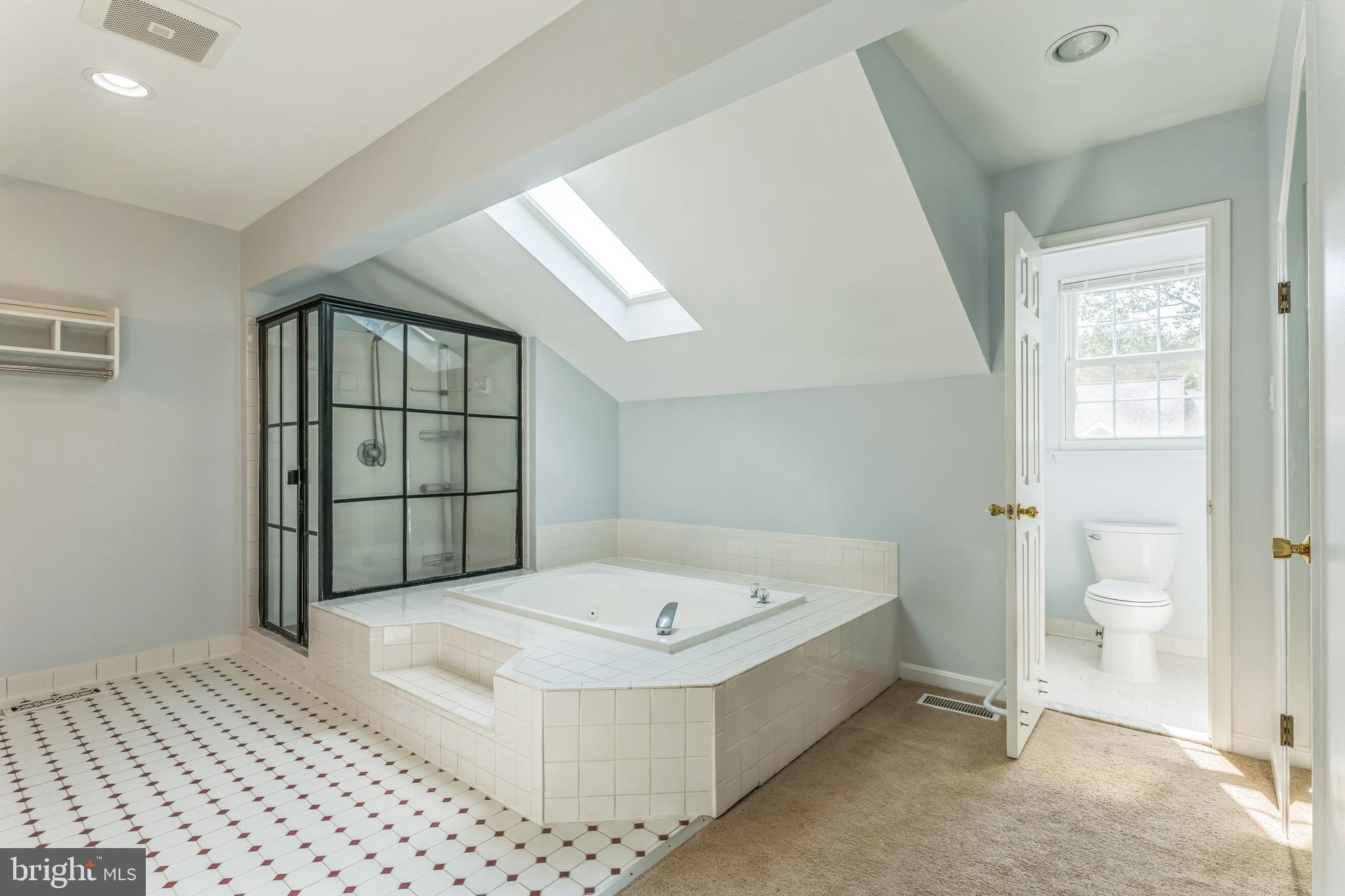 NOTTINGHAM WOODS - Residential Lease