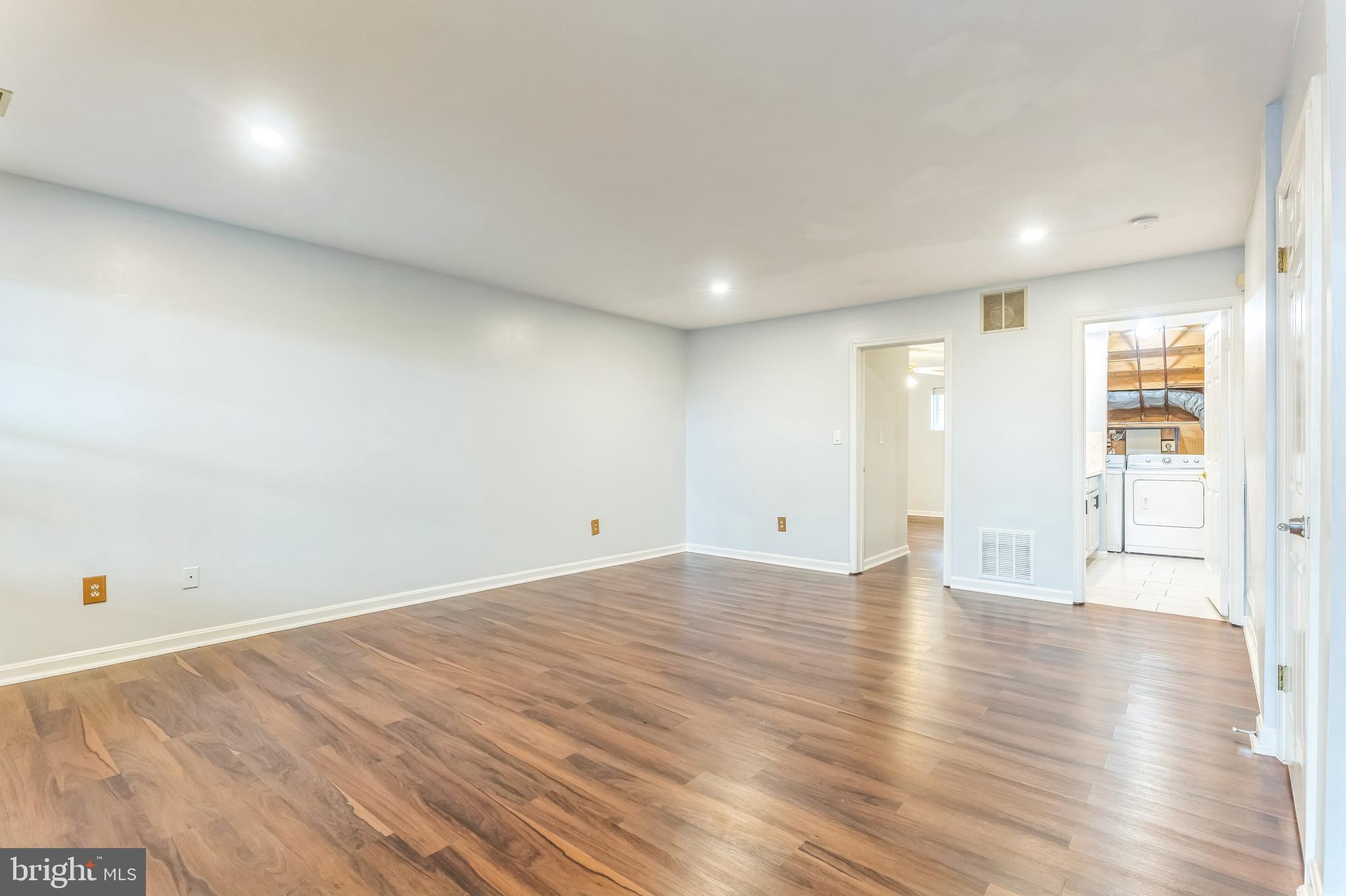 NOTTINGHAM WOODS - Residential Lease