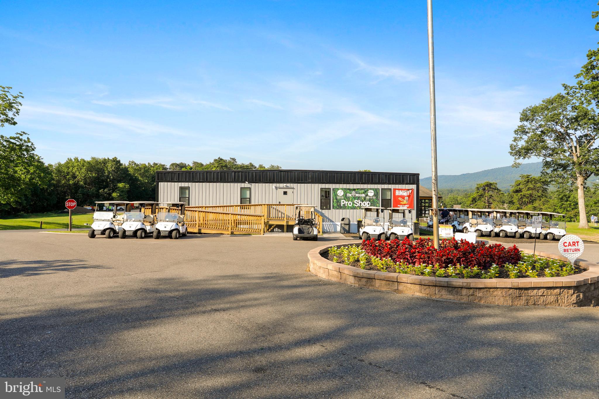 THE WOODS - Residential