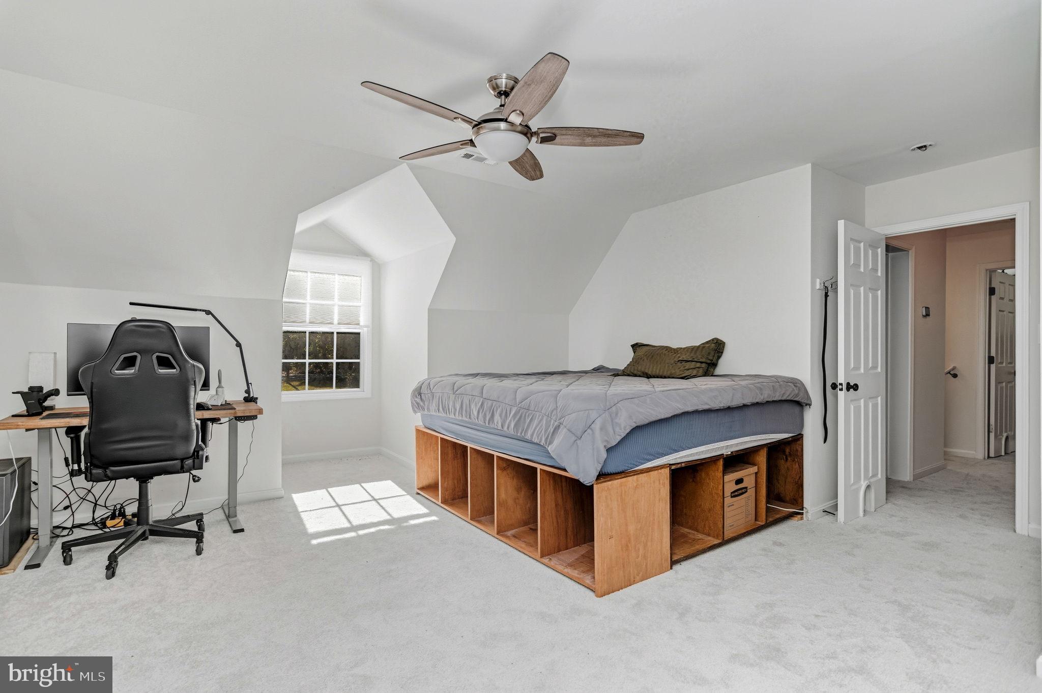 LAUREL ACRES - Residential