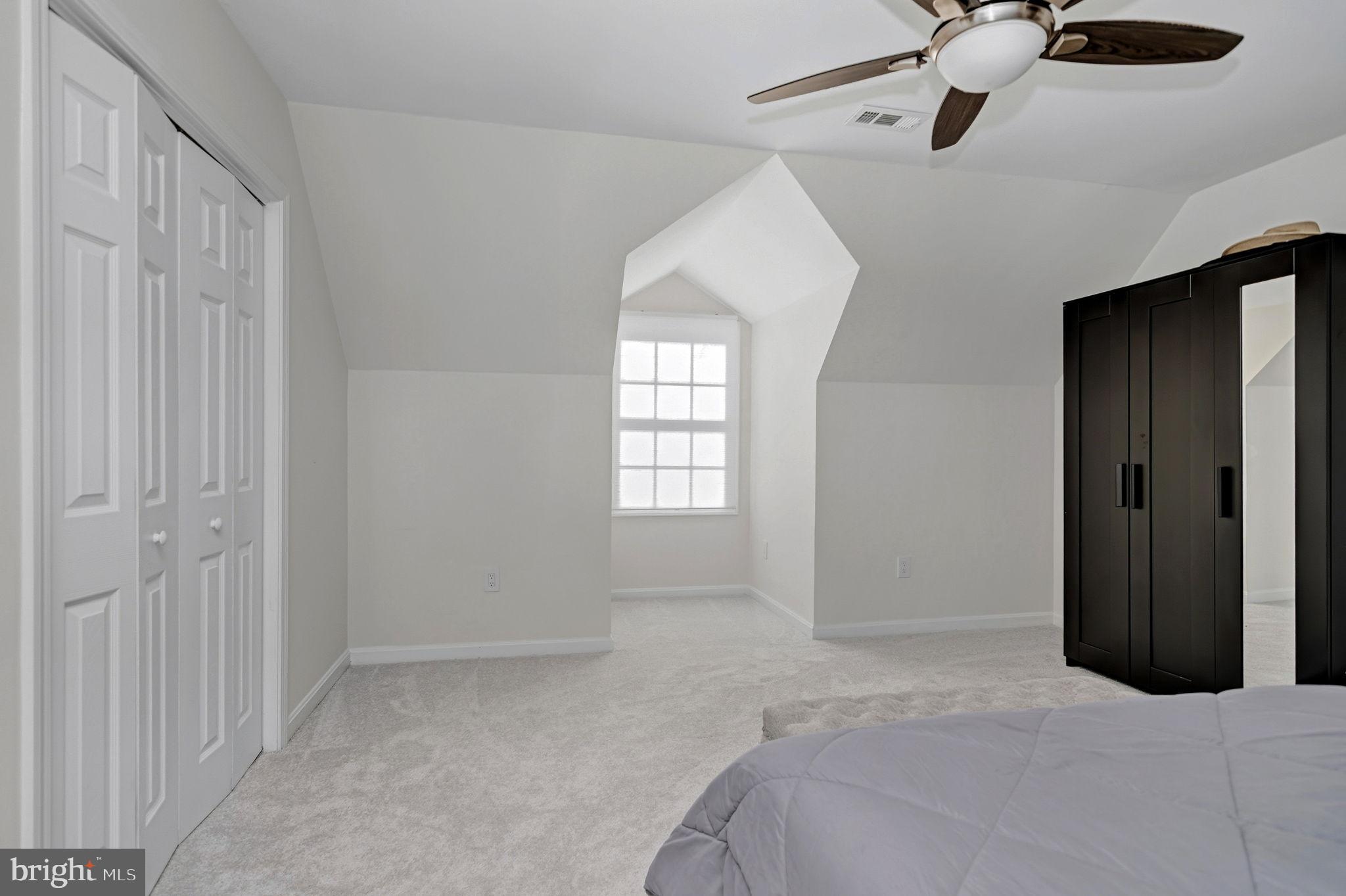 LAUREL ACRES - Residential