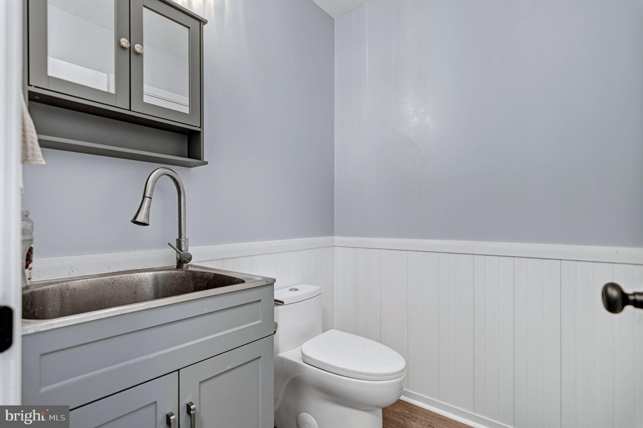 LAUREL ACRES - Residential