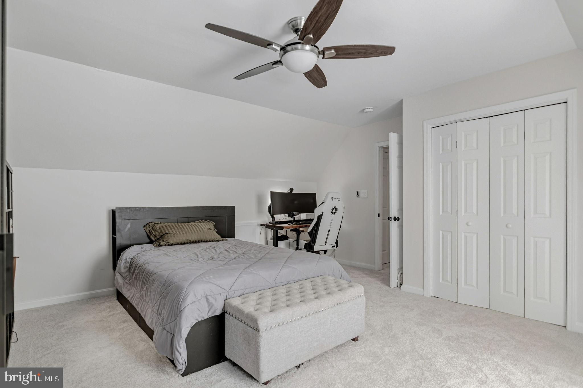 LAUREL ACRES - Residential