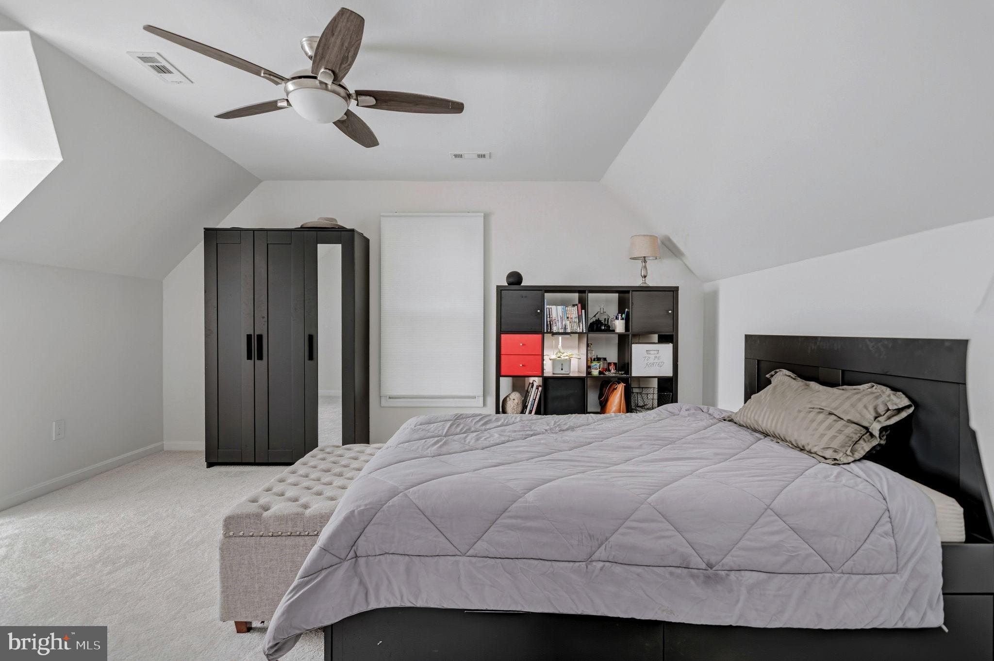 LAUREL ACRES - Residential