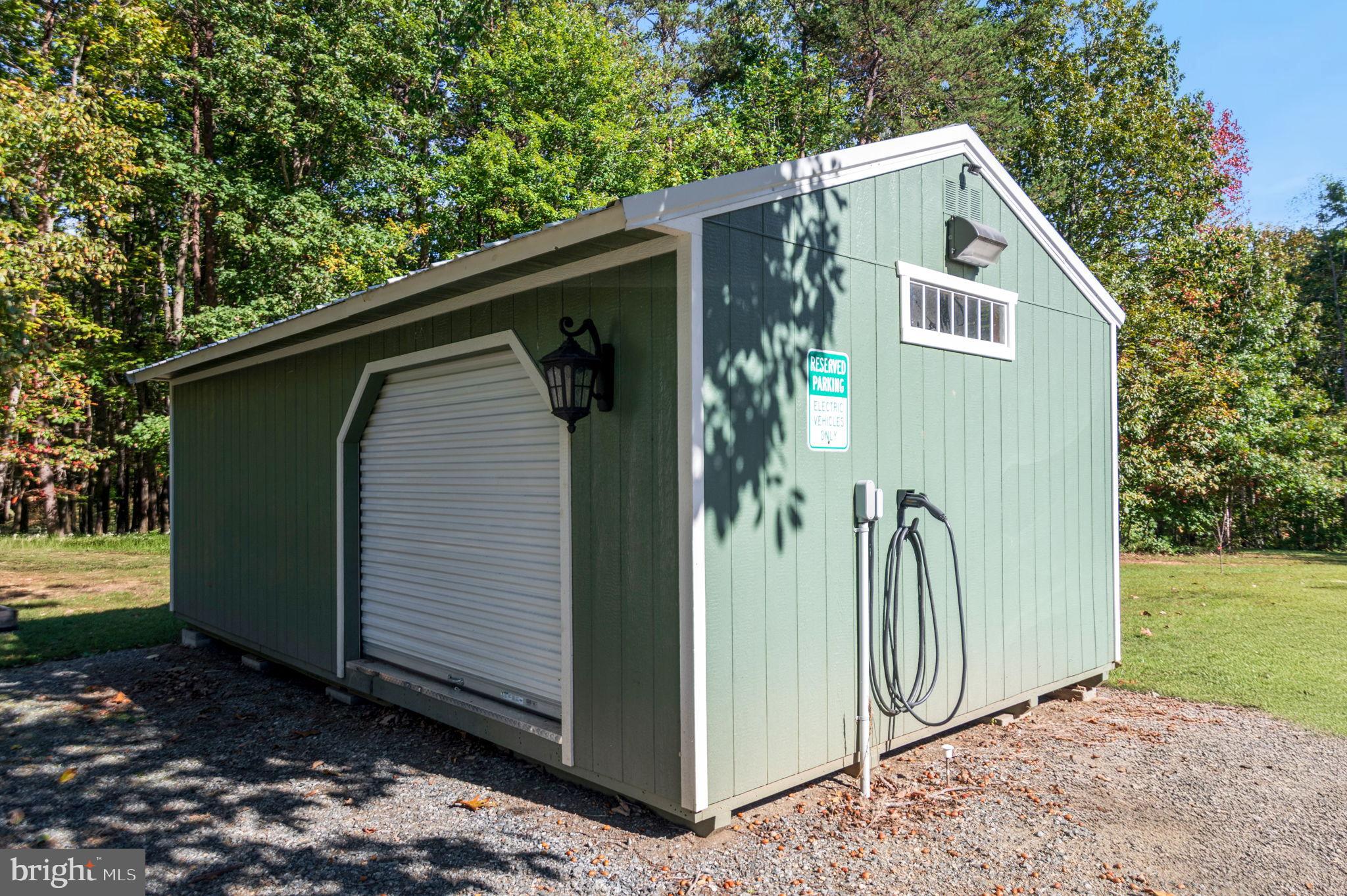 LAUREL ACRES - Residential