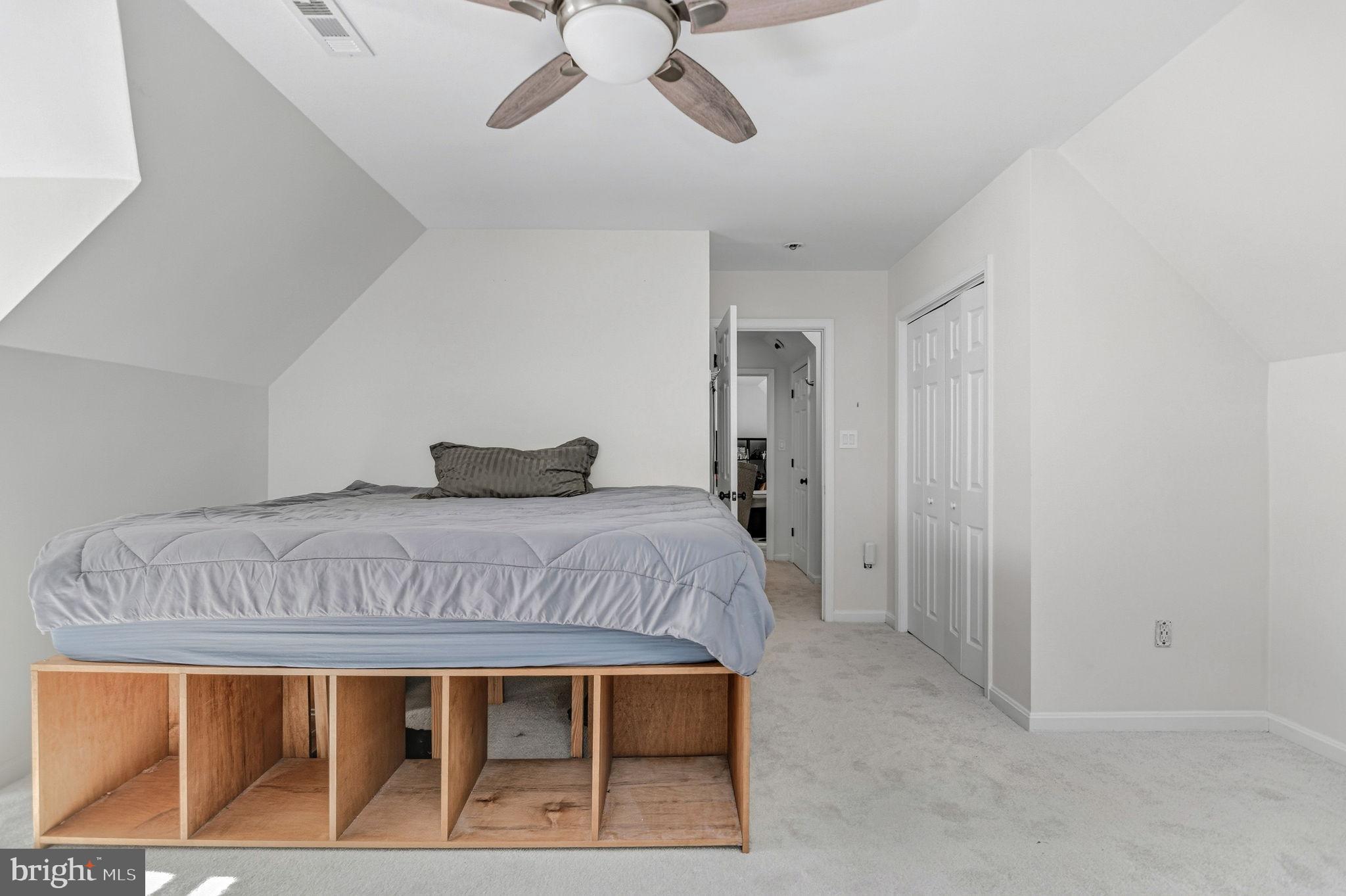 LAUREL ACRES - Residential