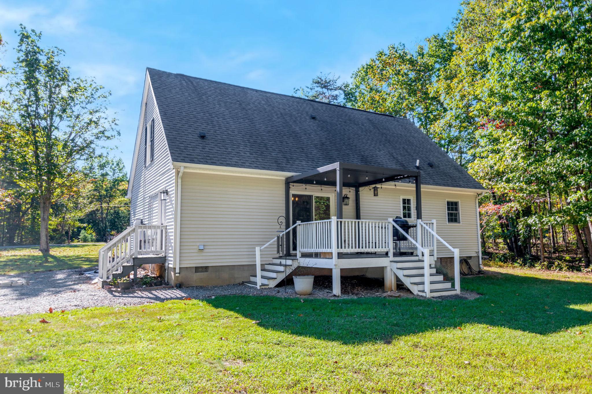 LAUREL ACRES - Residential