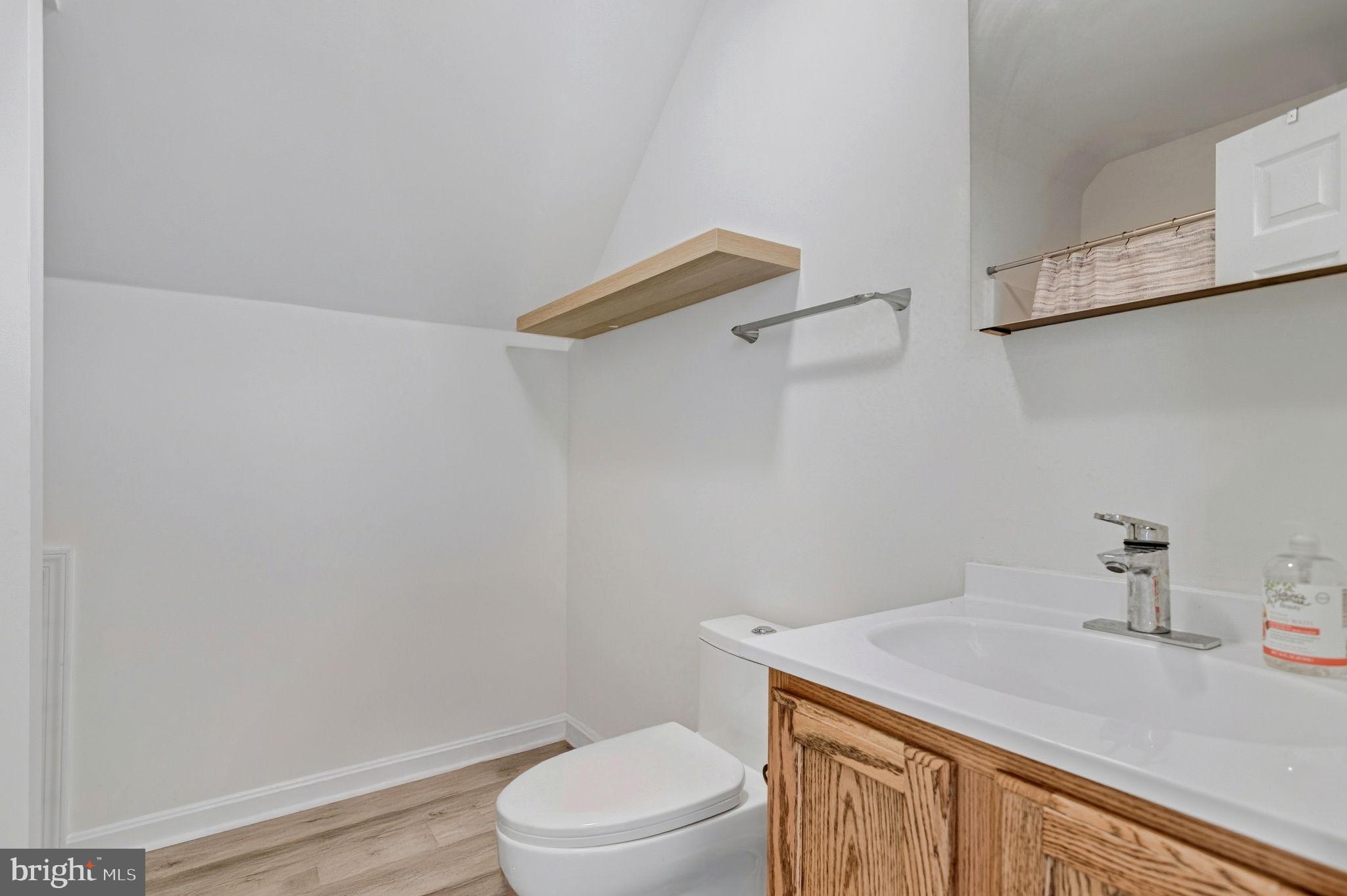 LAUREL ACRES - Residential