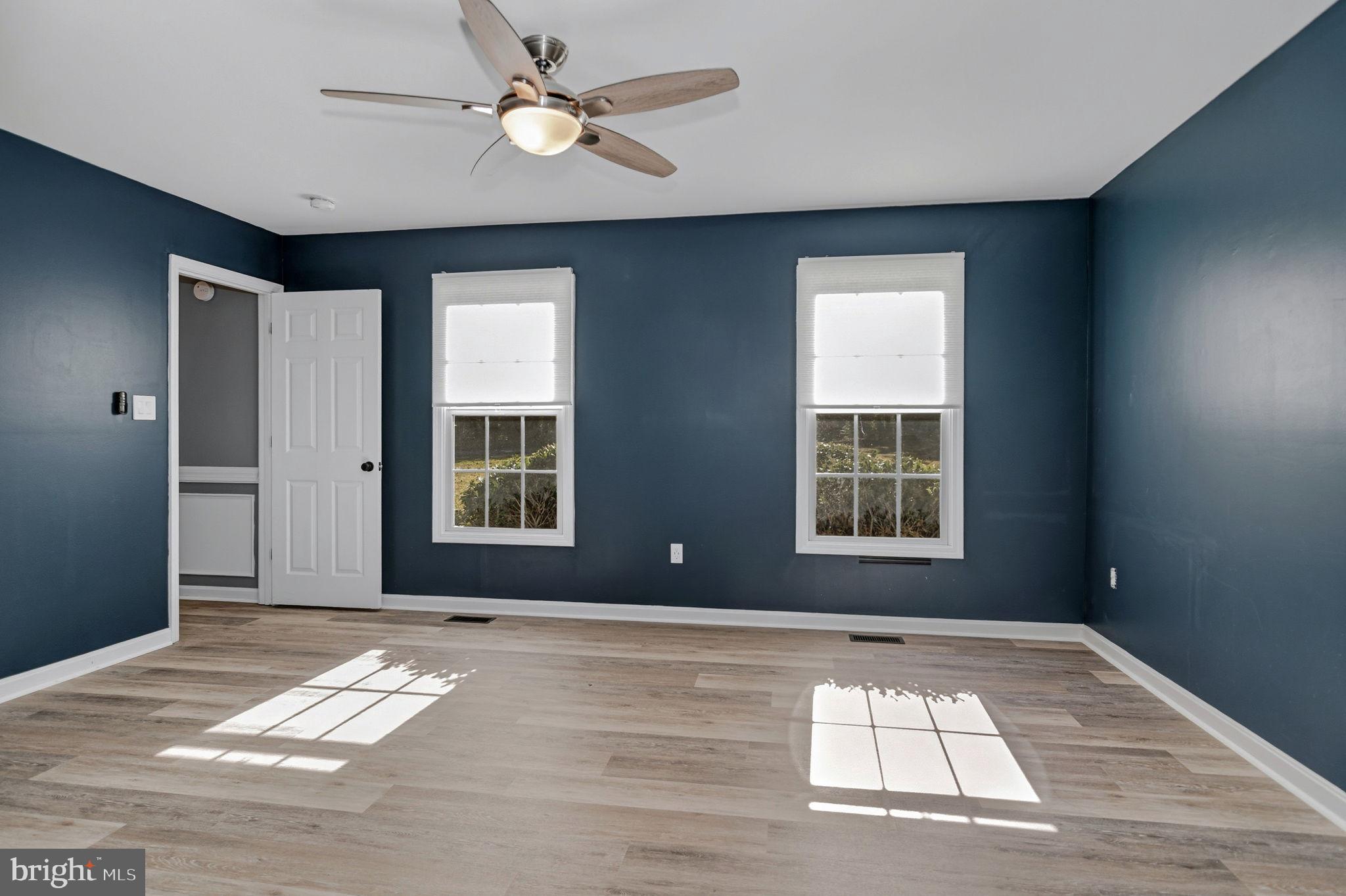 LAUREL ACRES - Residential