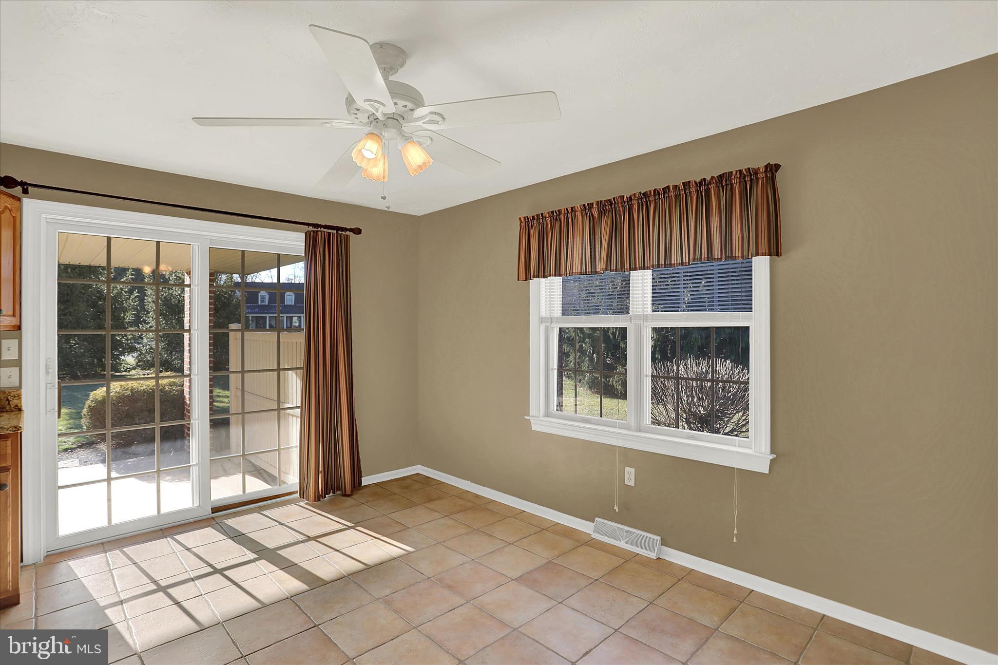 NOAH MEADOWS - Residential