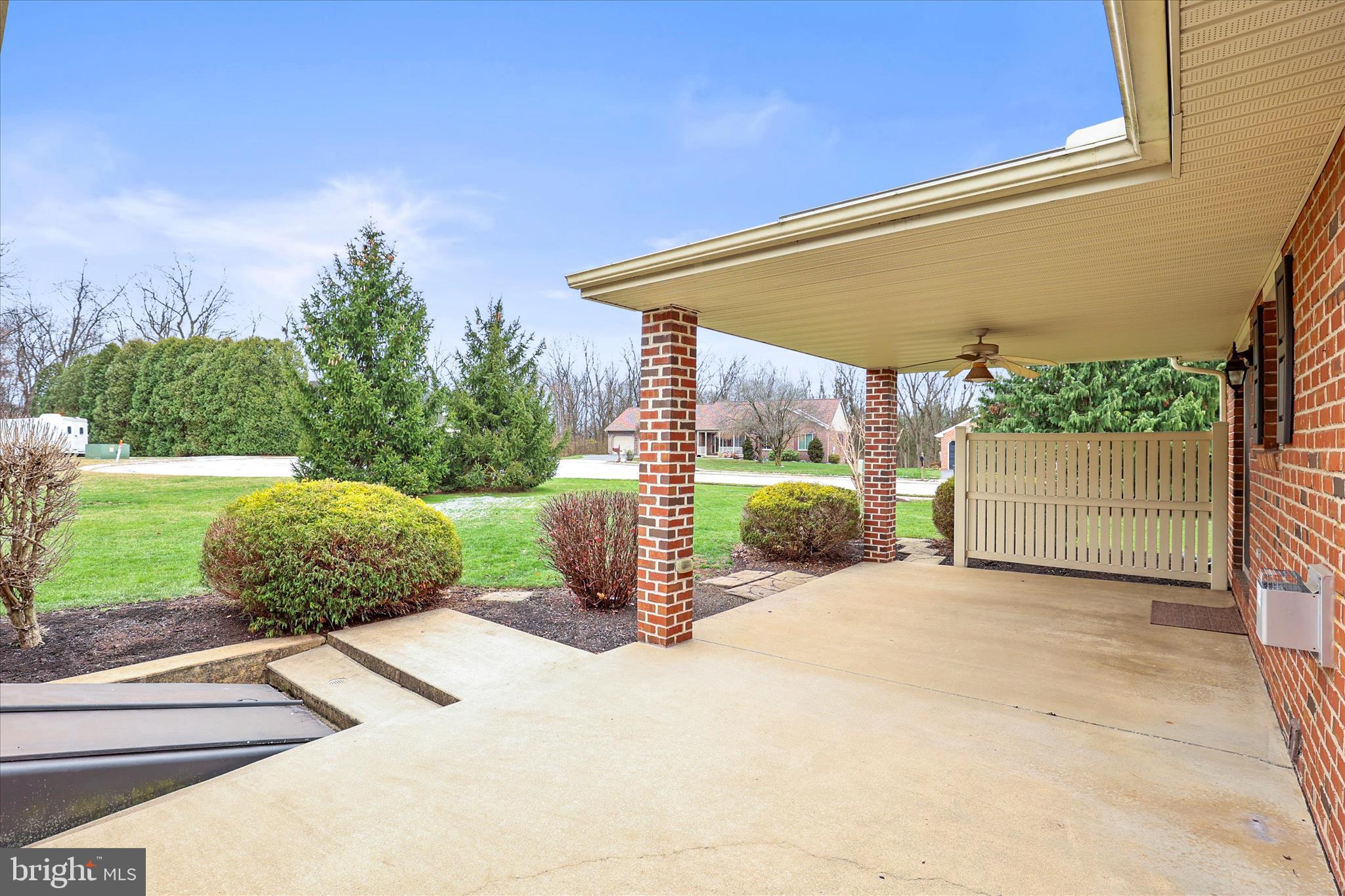 NOAH MEADOWS - Residential