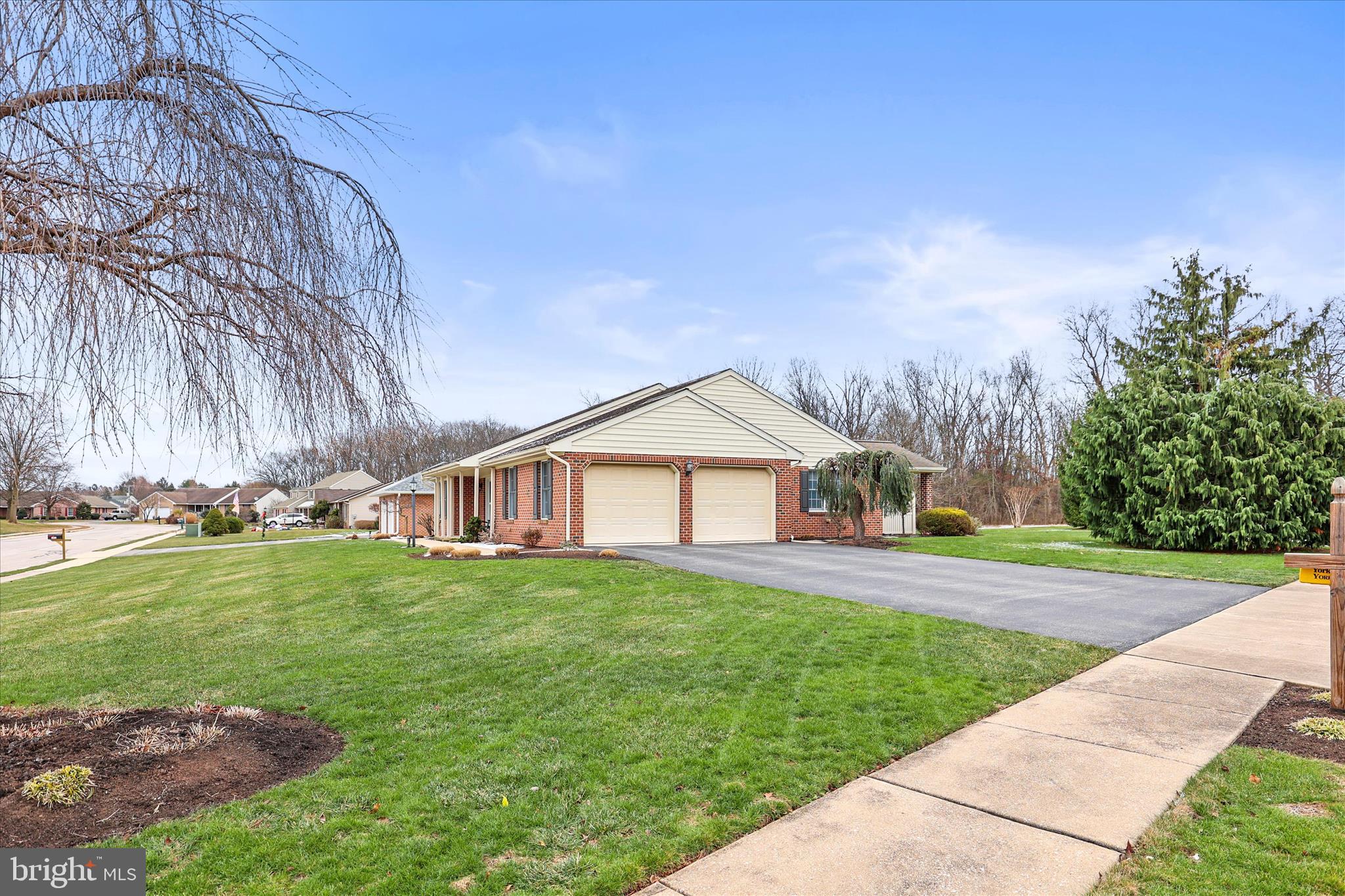 NOAH MEADOWS - Residential