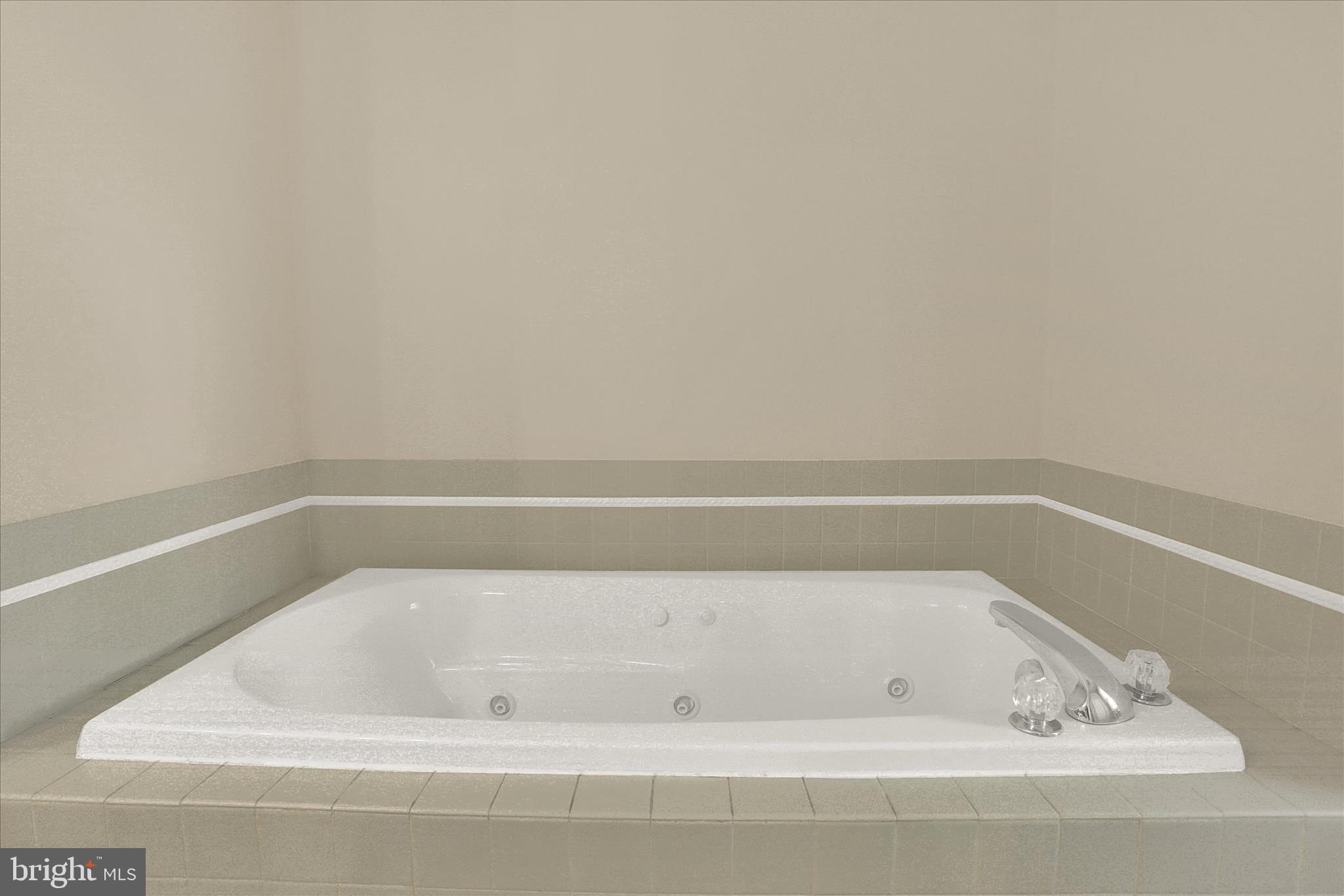 NOAH MEADOWS - Residential