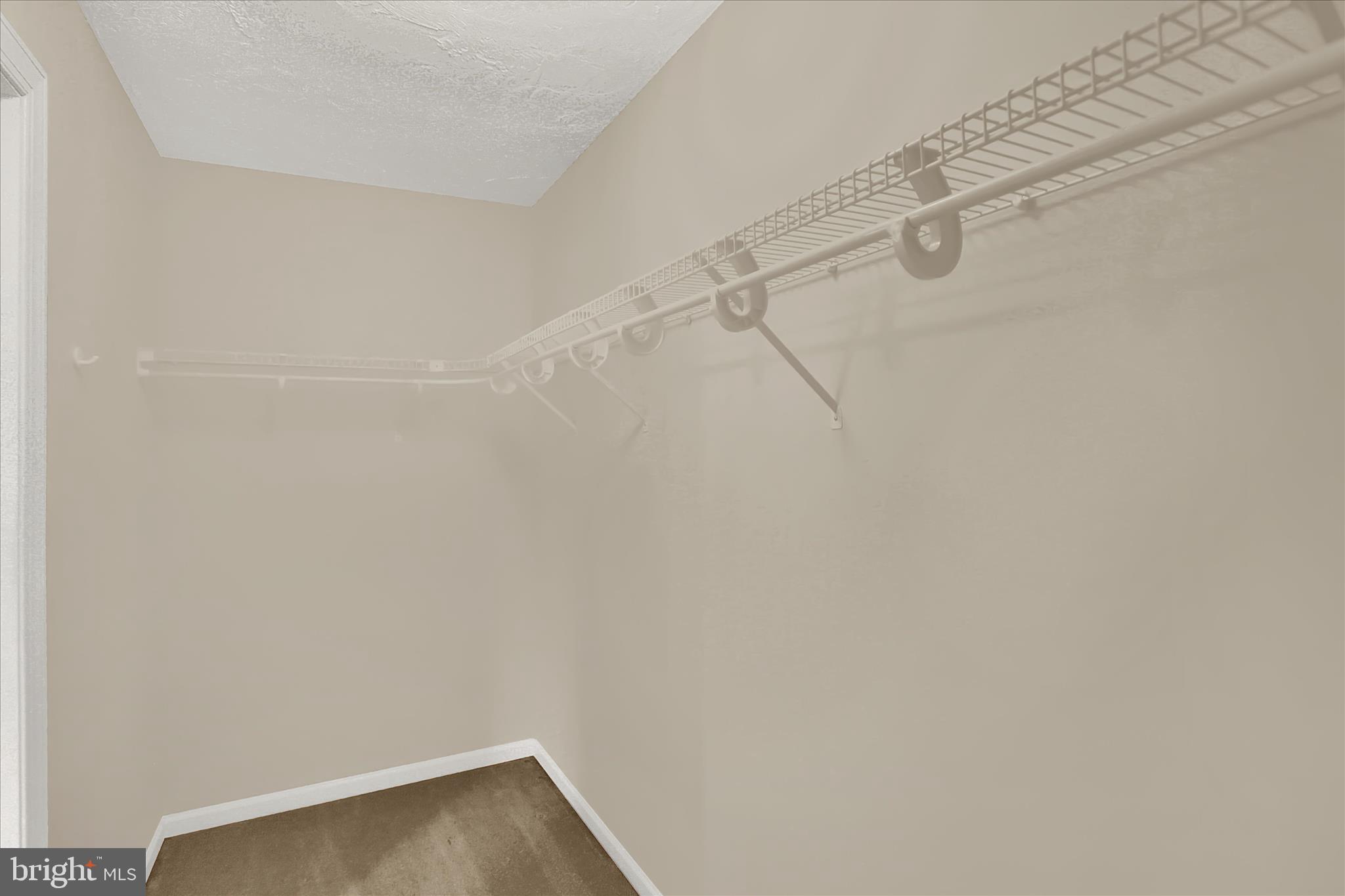 NOAH MEADOWS - Residential