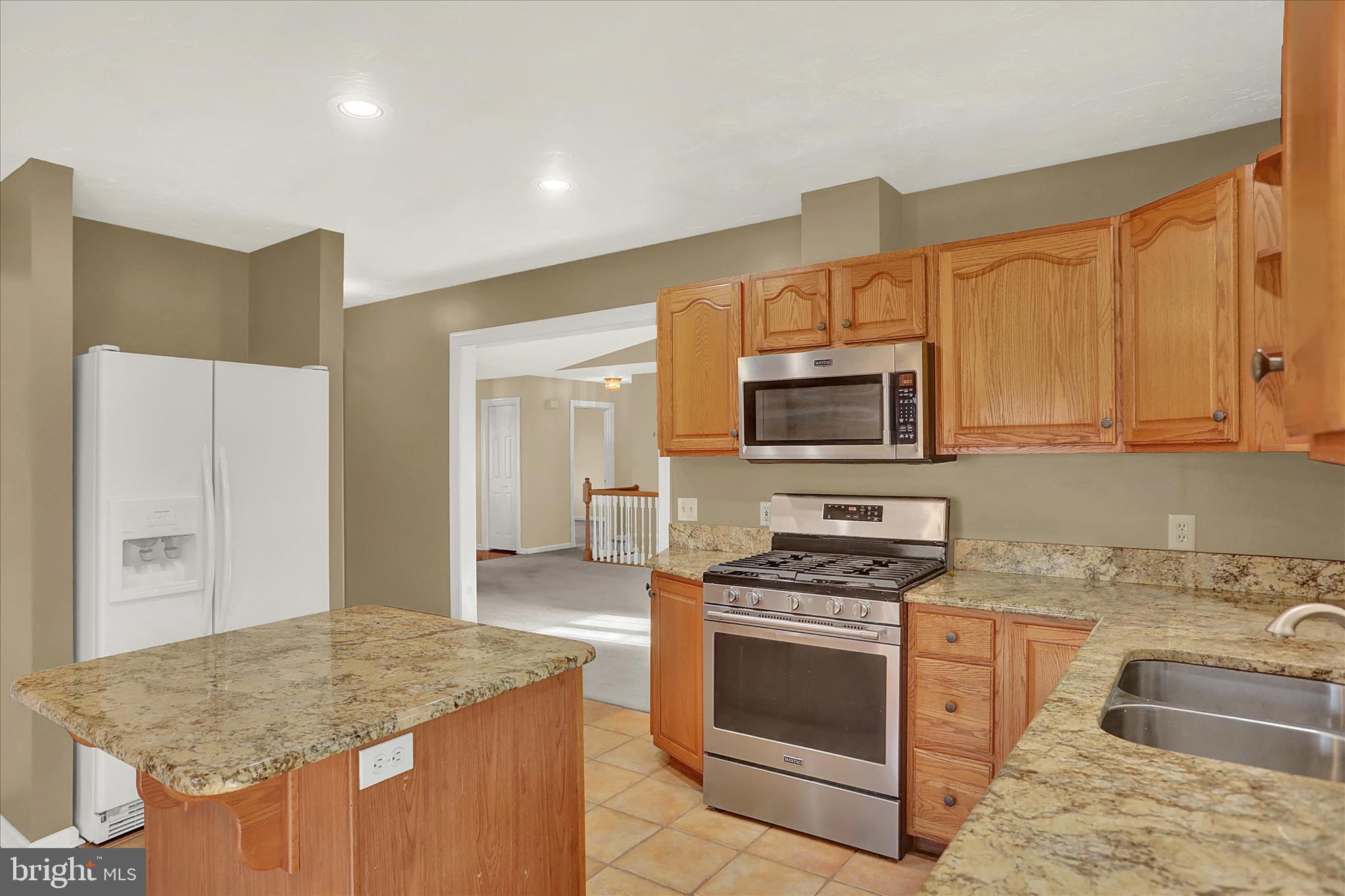 NOAH MEADOWS - Residential