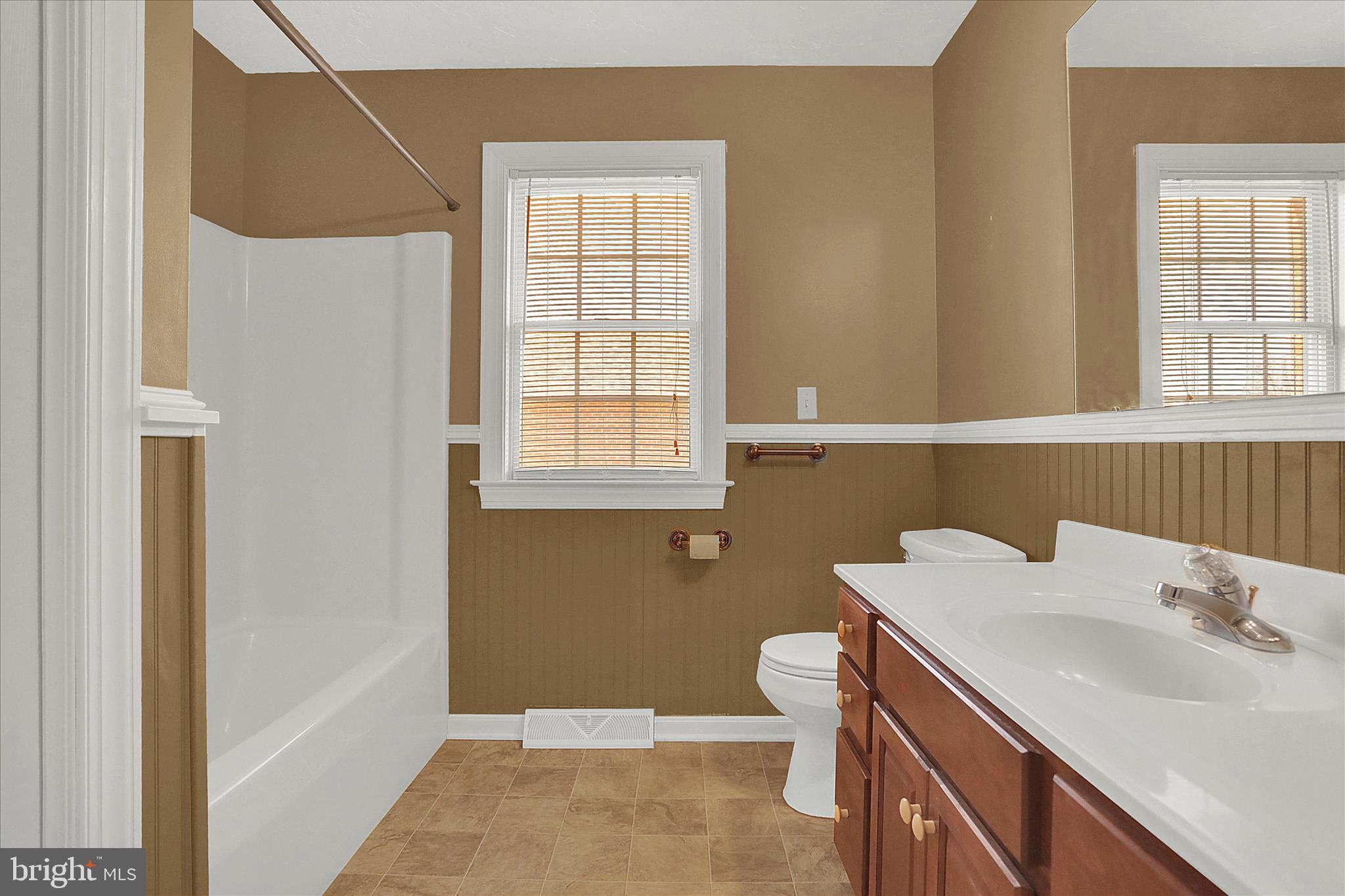 NOAH MEADOWS - Residential