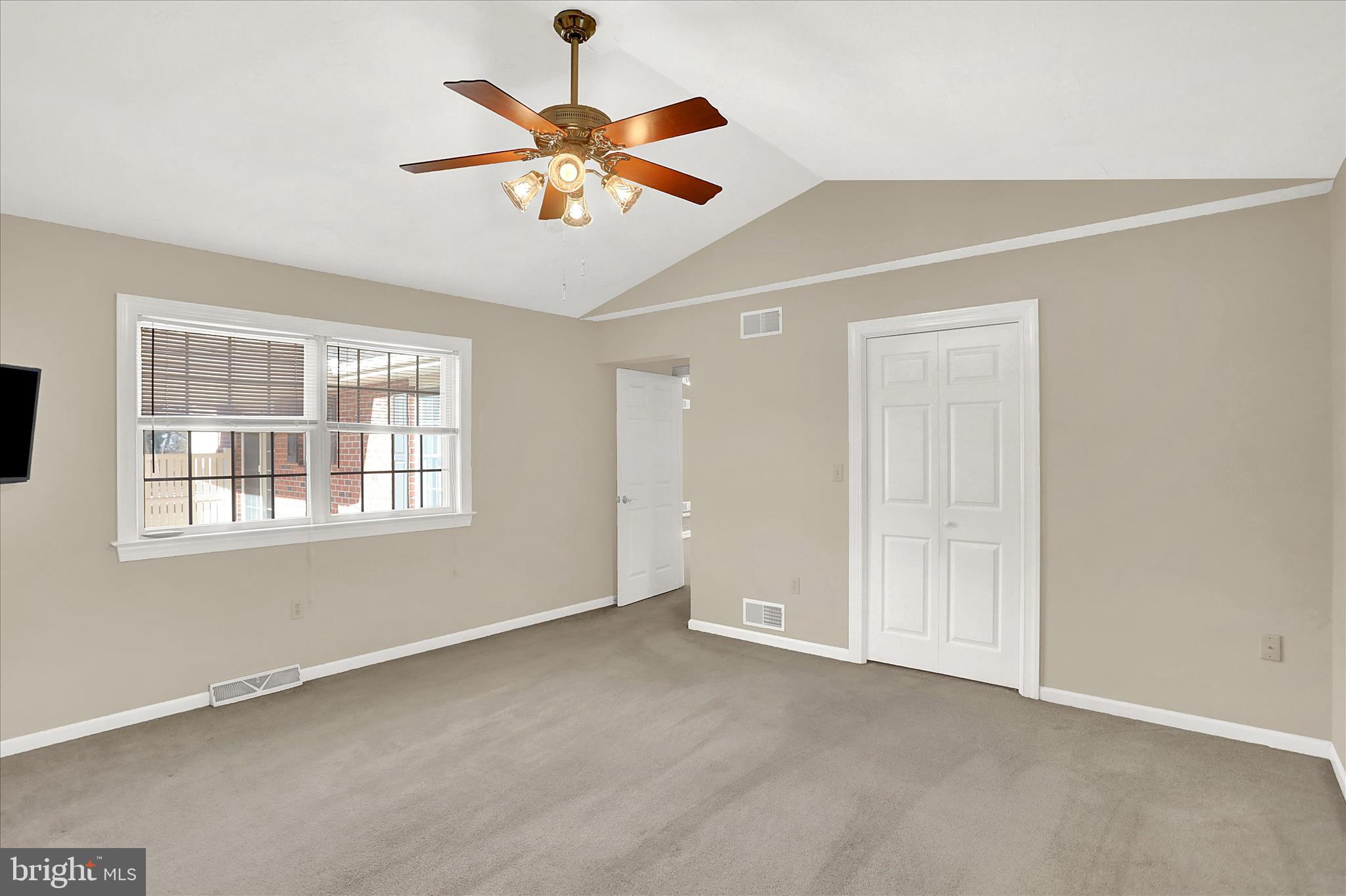 NOAH MEADOWS - Residential