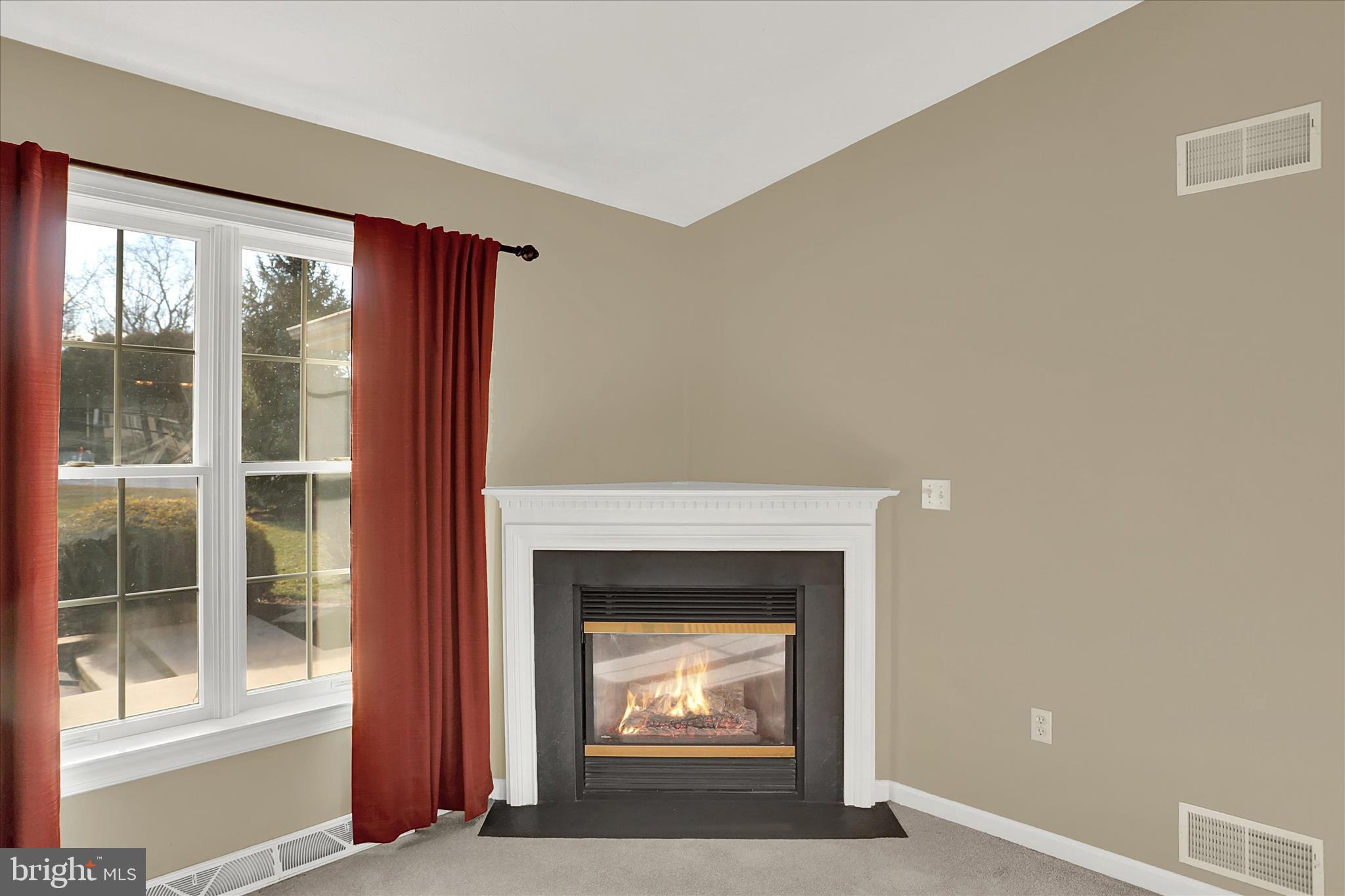 NOAH MEADOWS - Residential